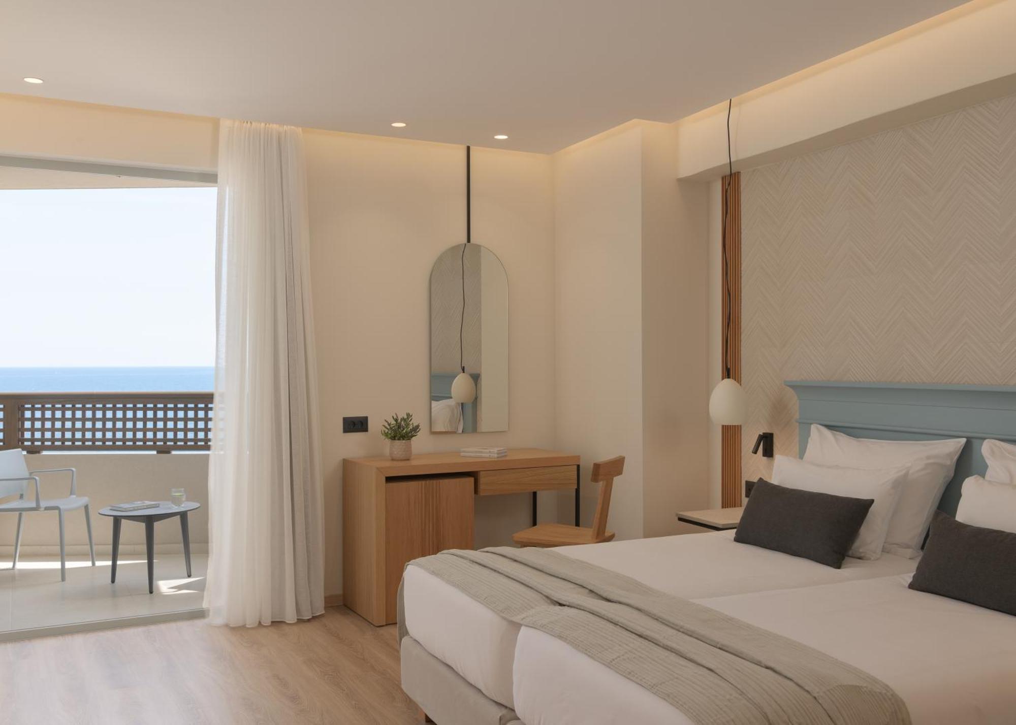Superior Double or Twin Room Sea View
