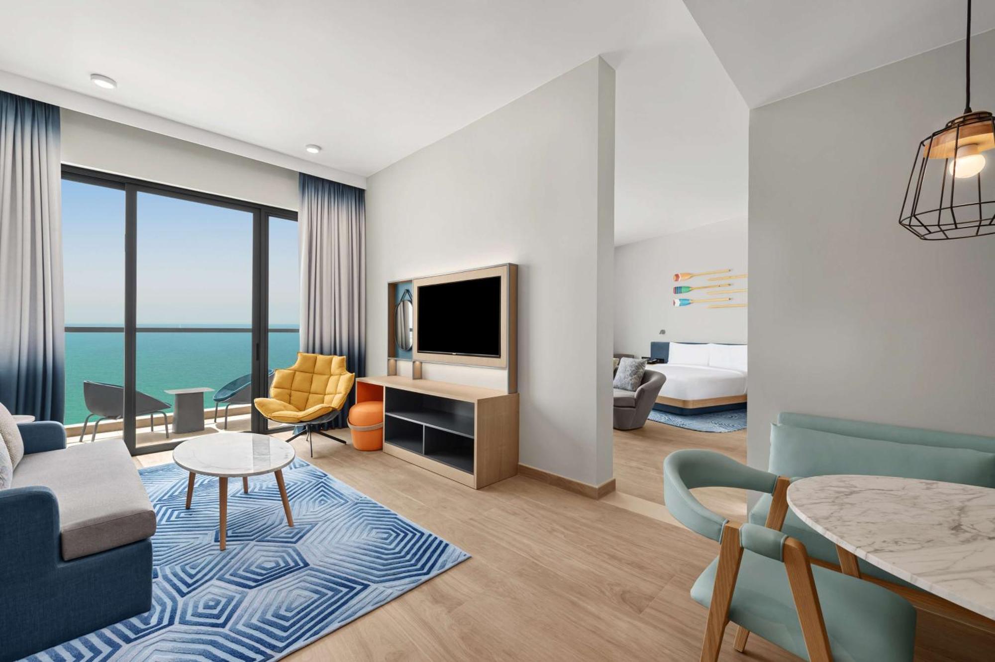 King Family Treasure Room Sea View