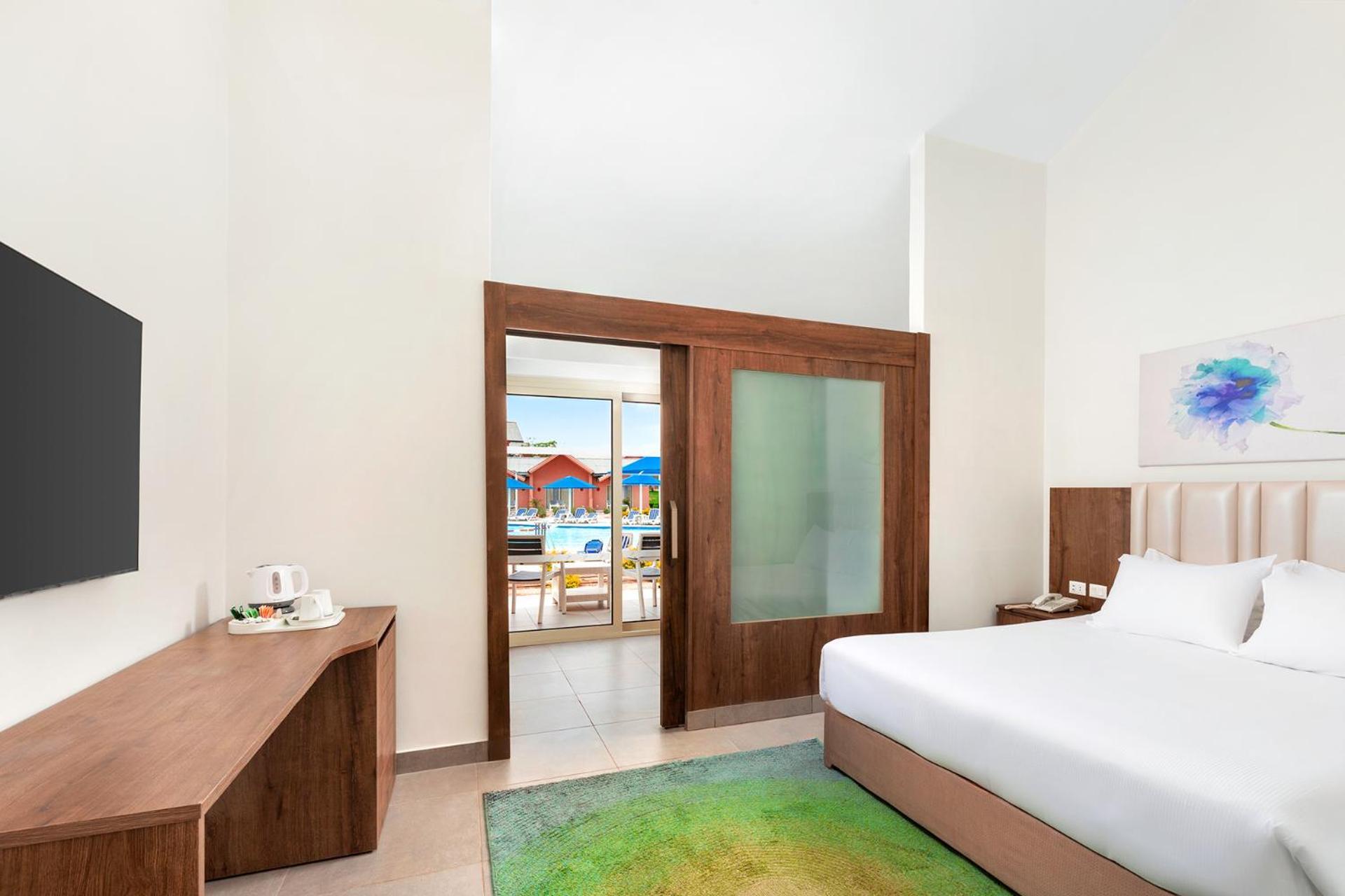 Bungalow typu Superior z widokiem na basen