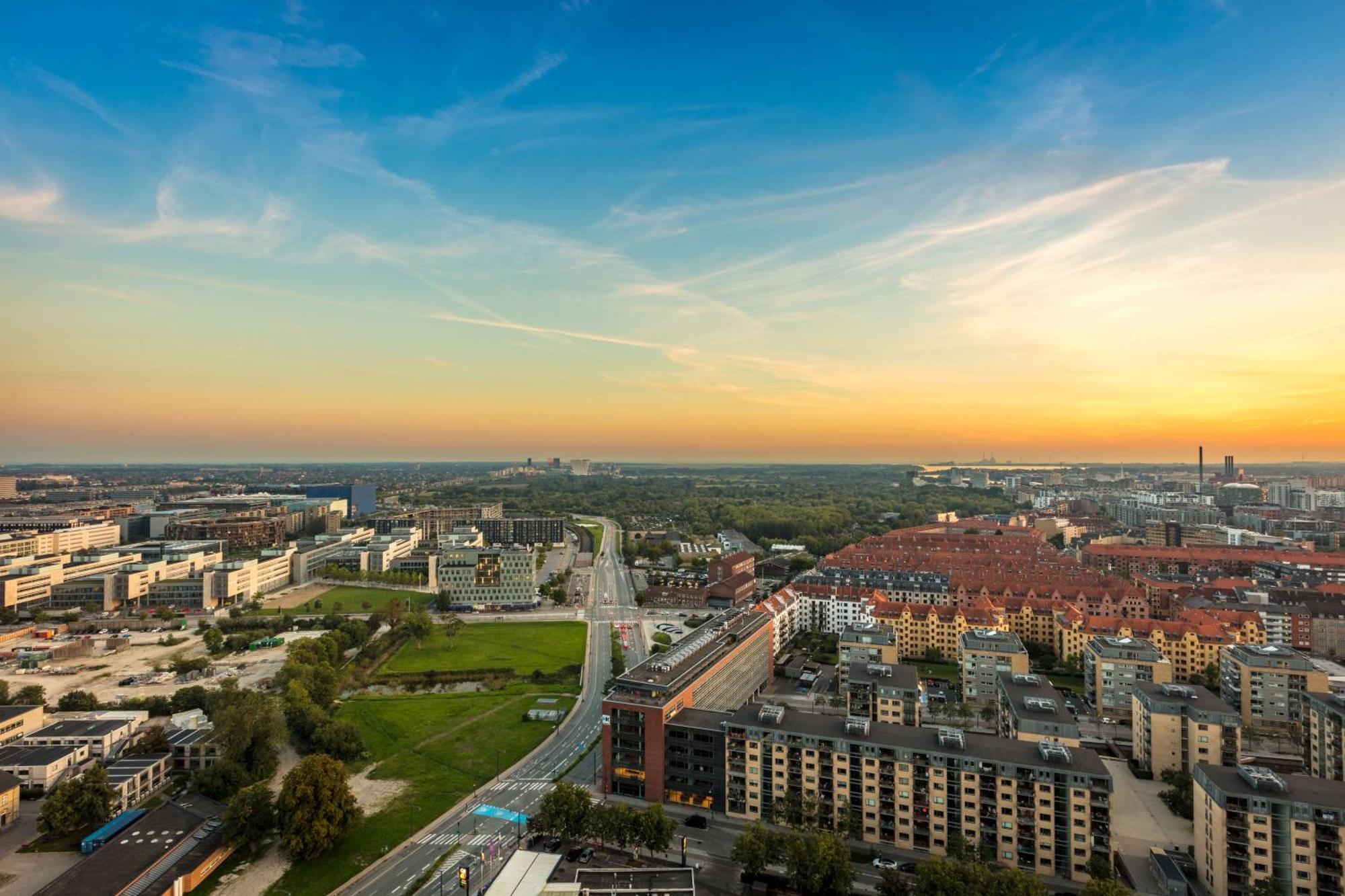 Junior Suite Panoramic City View