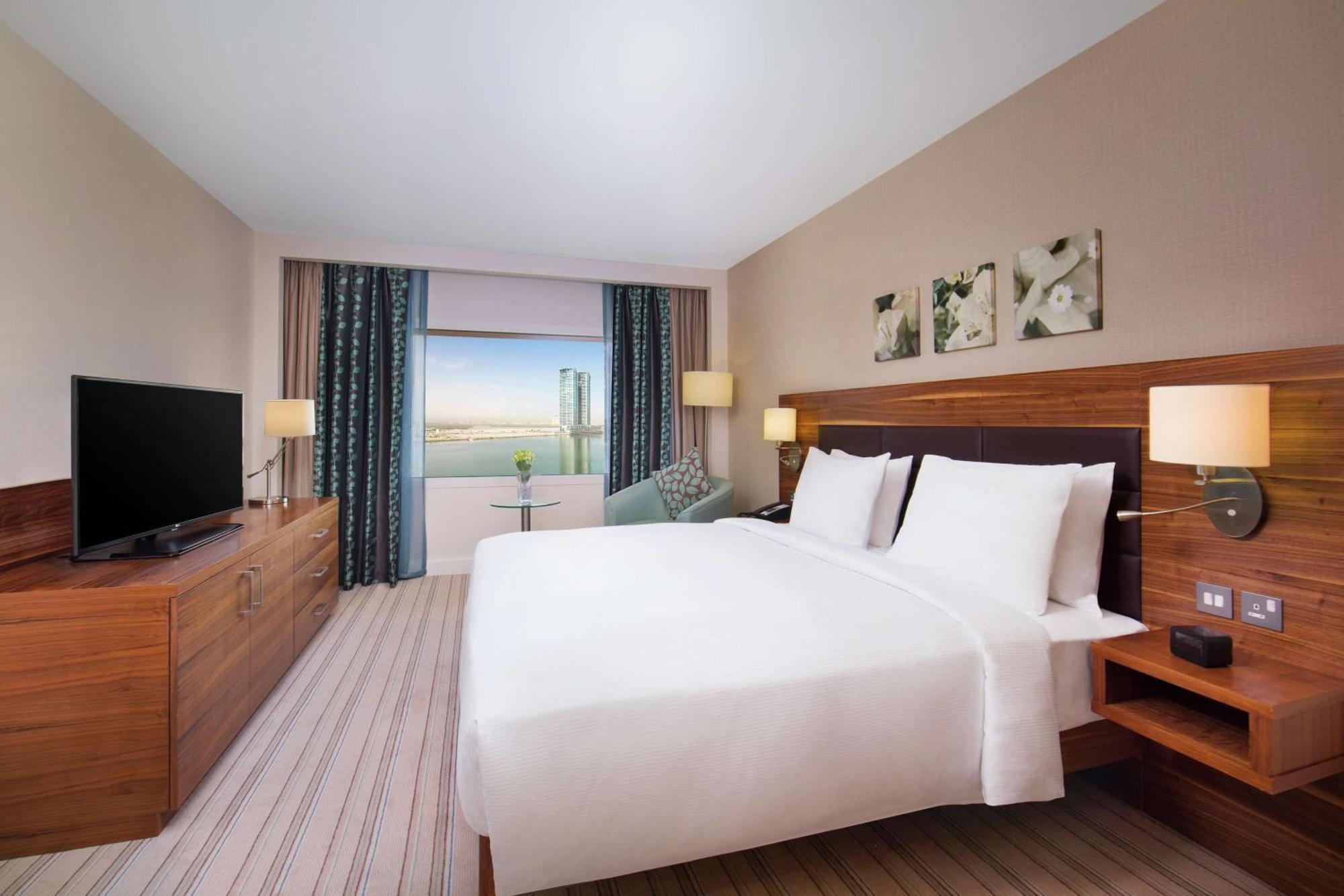 One-Bedroom King Suite