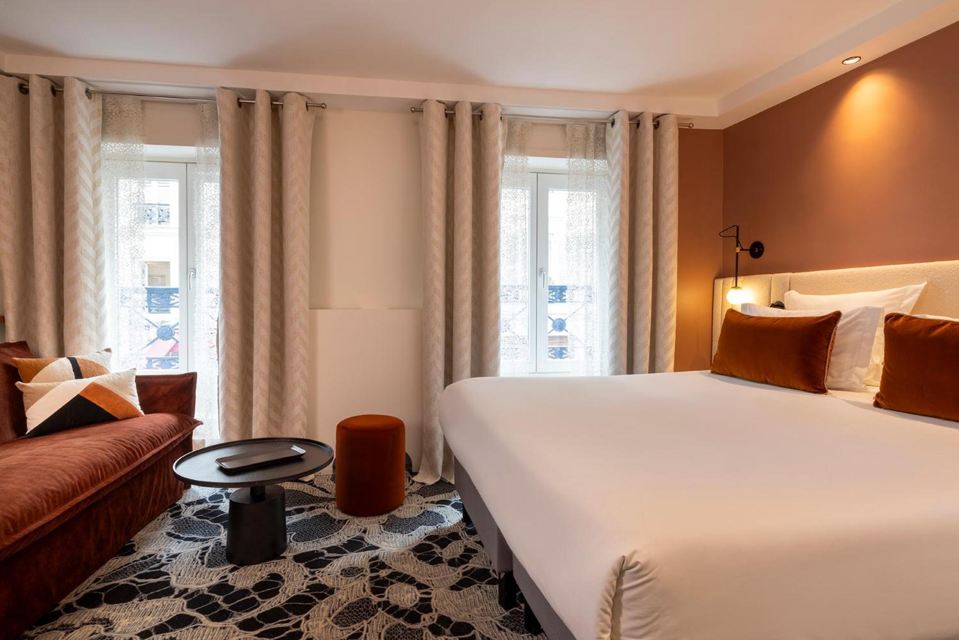Deluxe Double or Twin Room