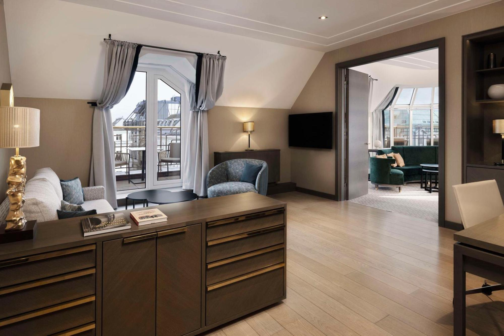 King Penthouse Royal Suite