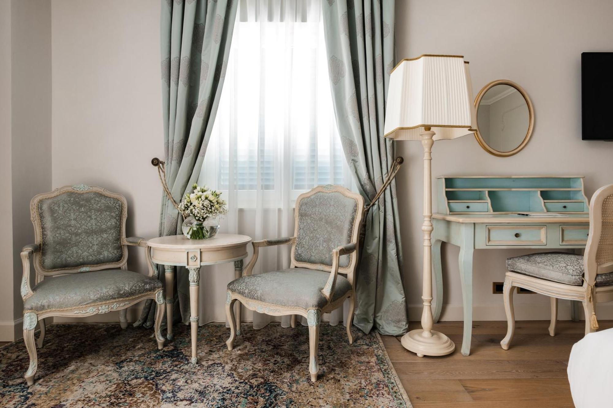 Premium Room