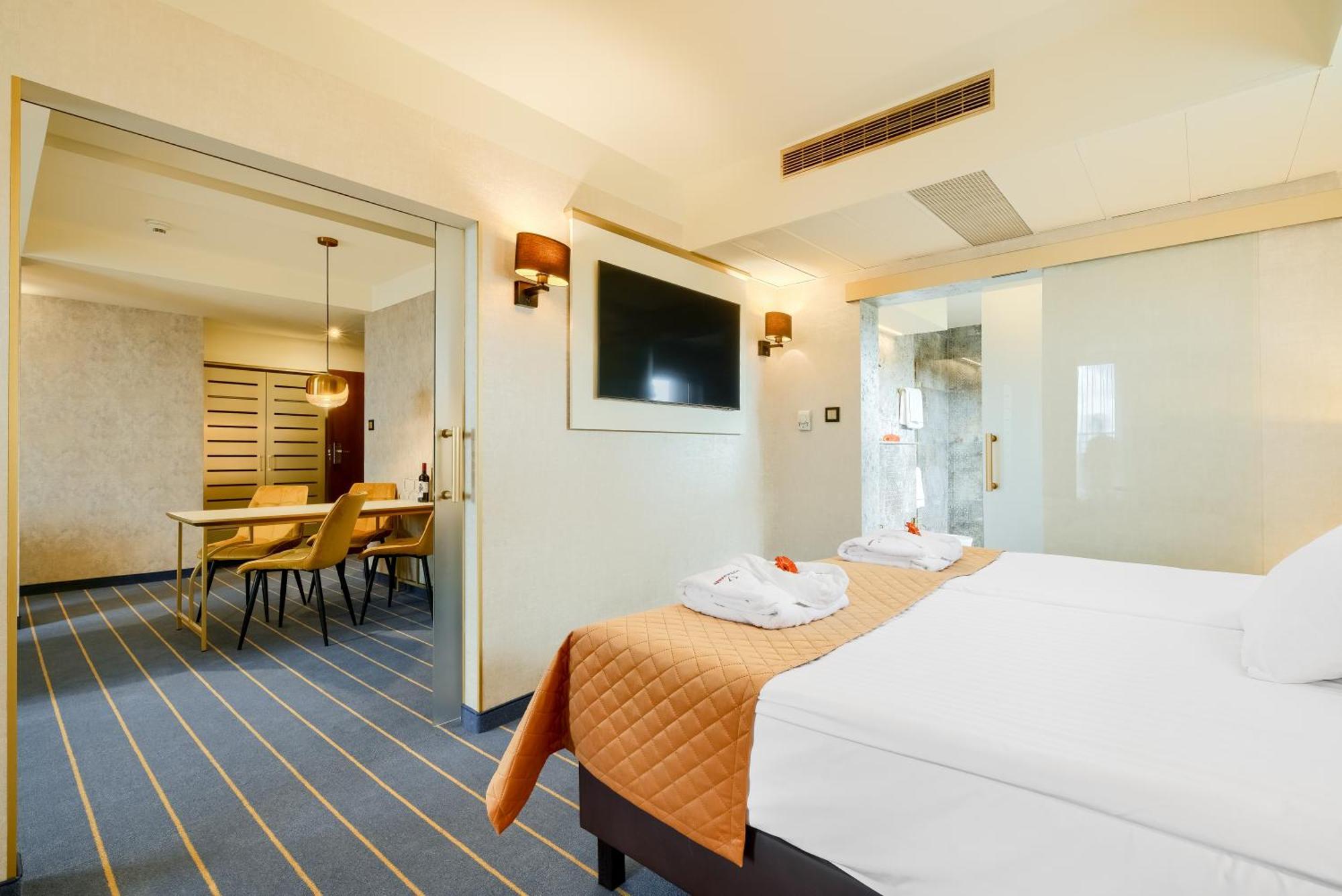 Apartment,1552066063:JPEG