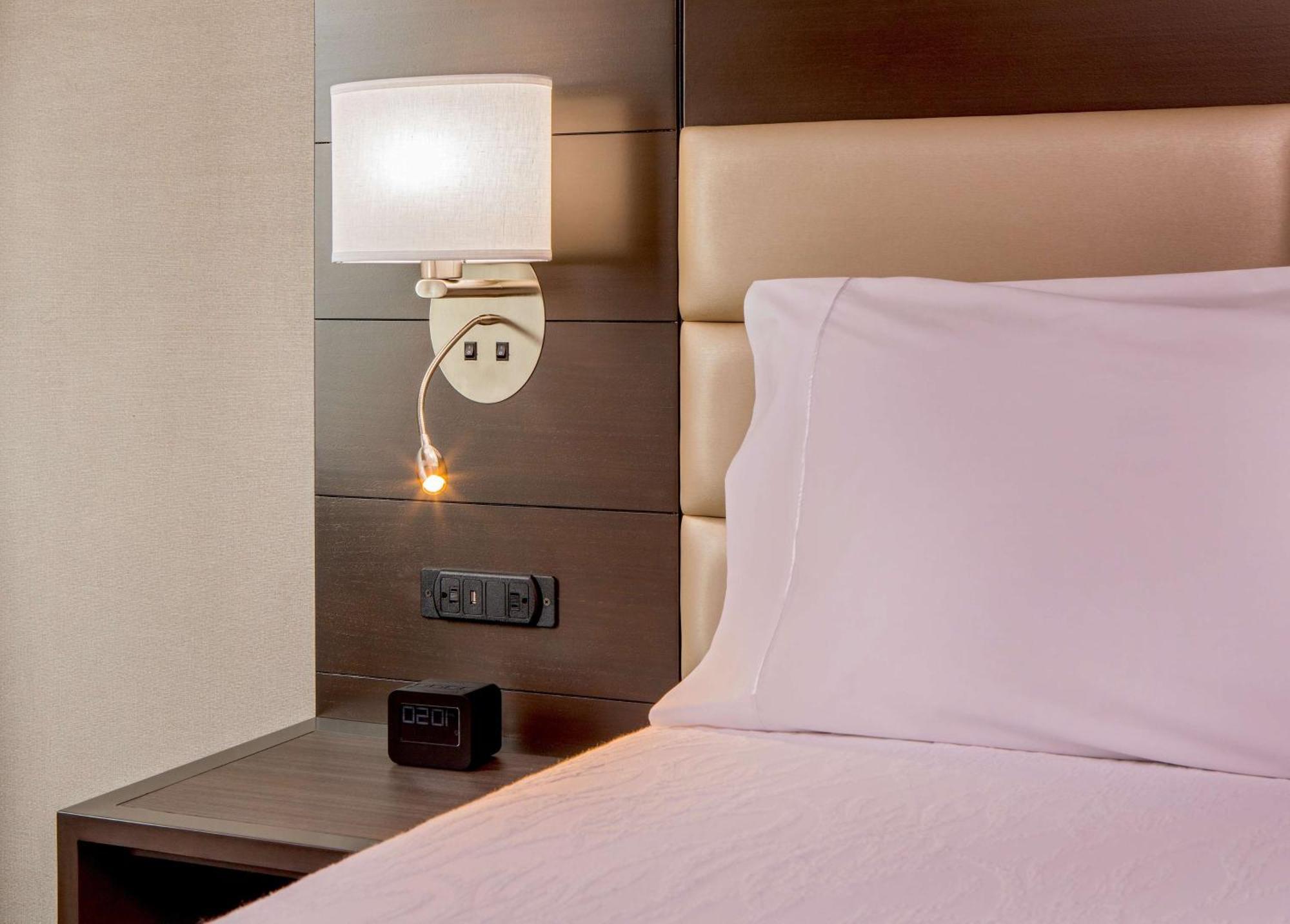 King Room,1552125748:JPEG