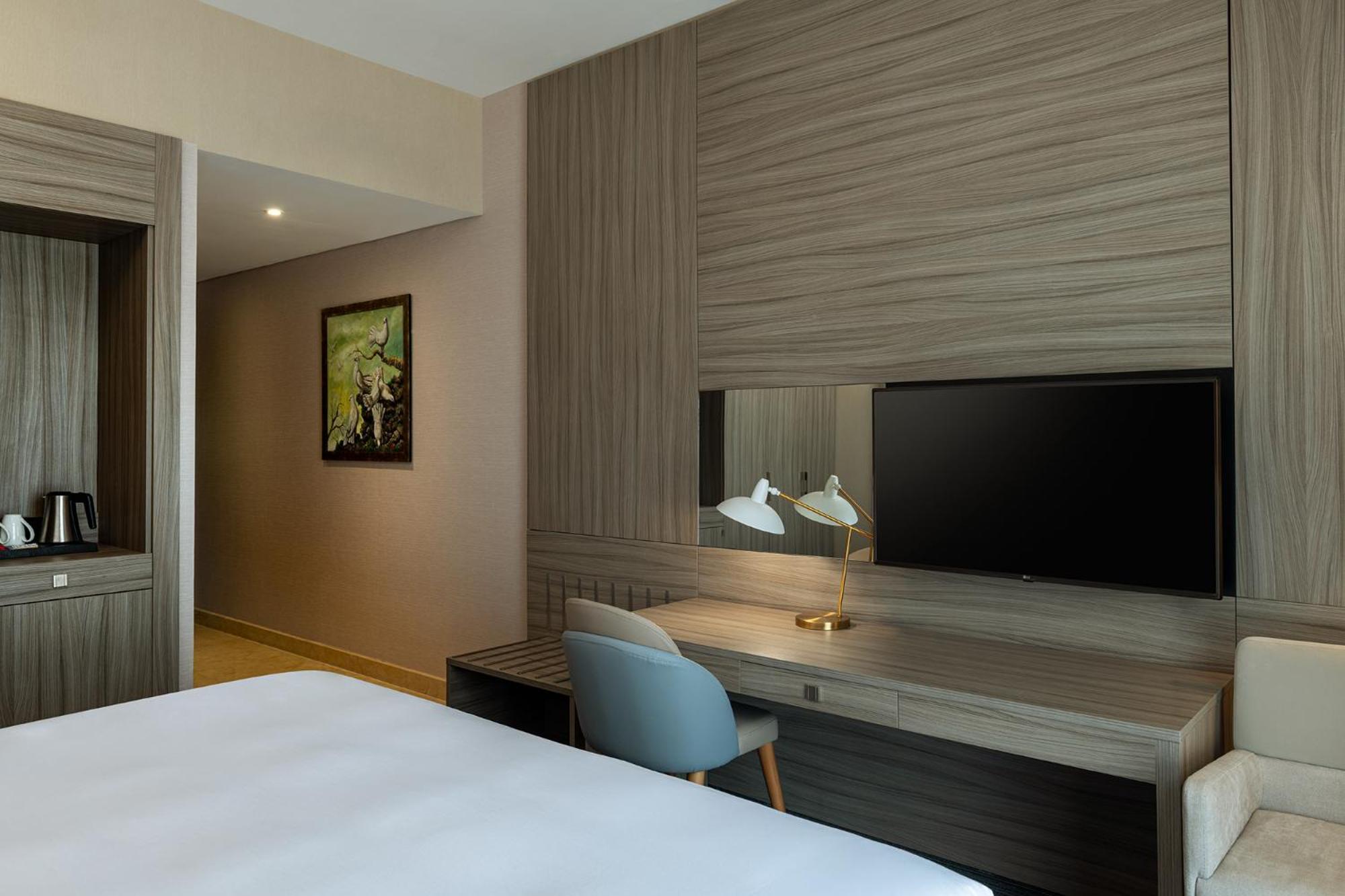 Standard King Room