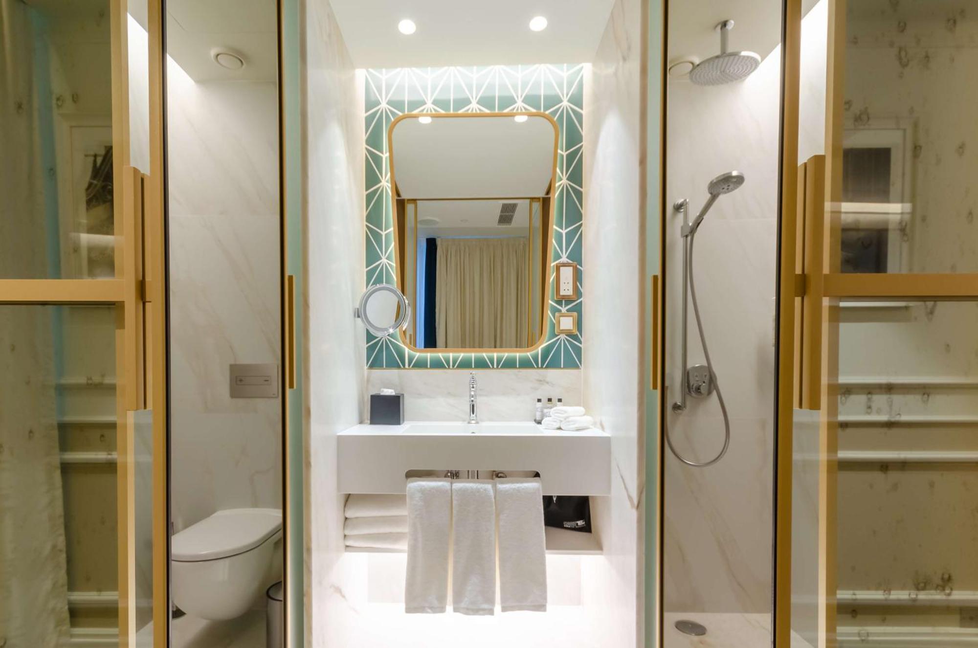 King Guest Room