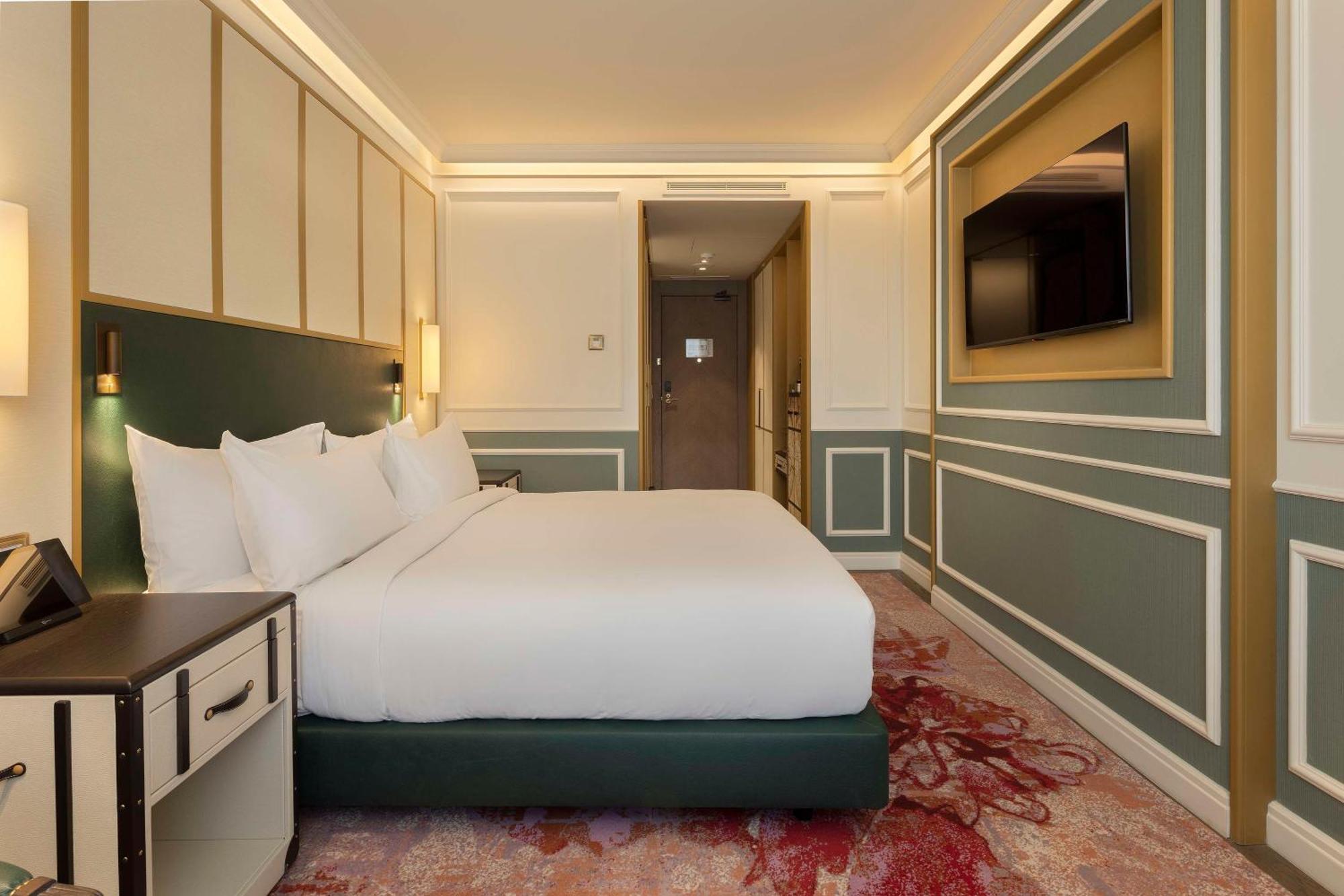 King Guest Room