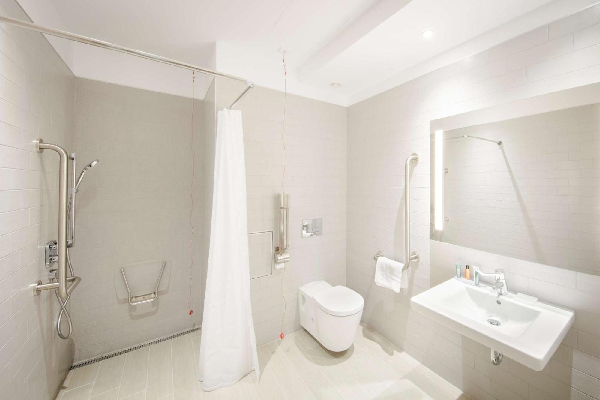 King Room Mobility Accessible