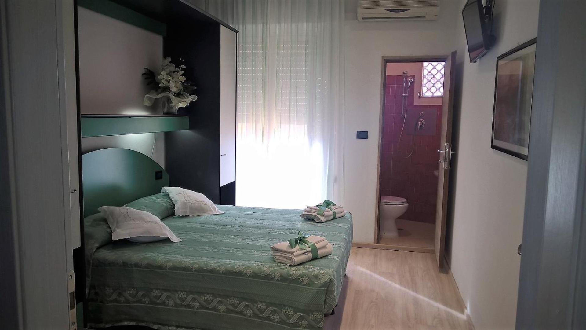 Budget Double Room,1563366115:JPEG