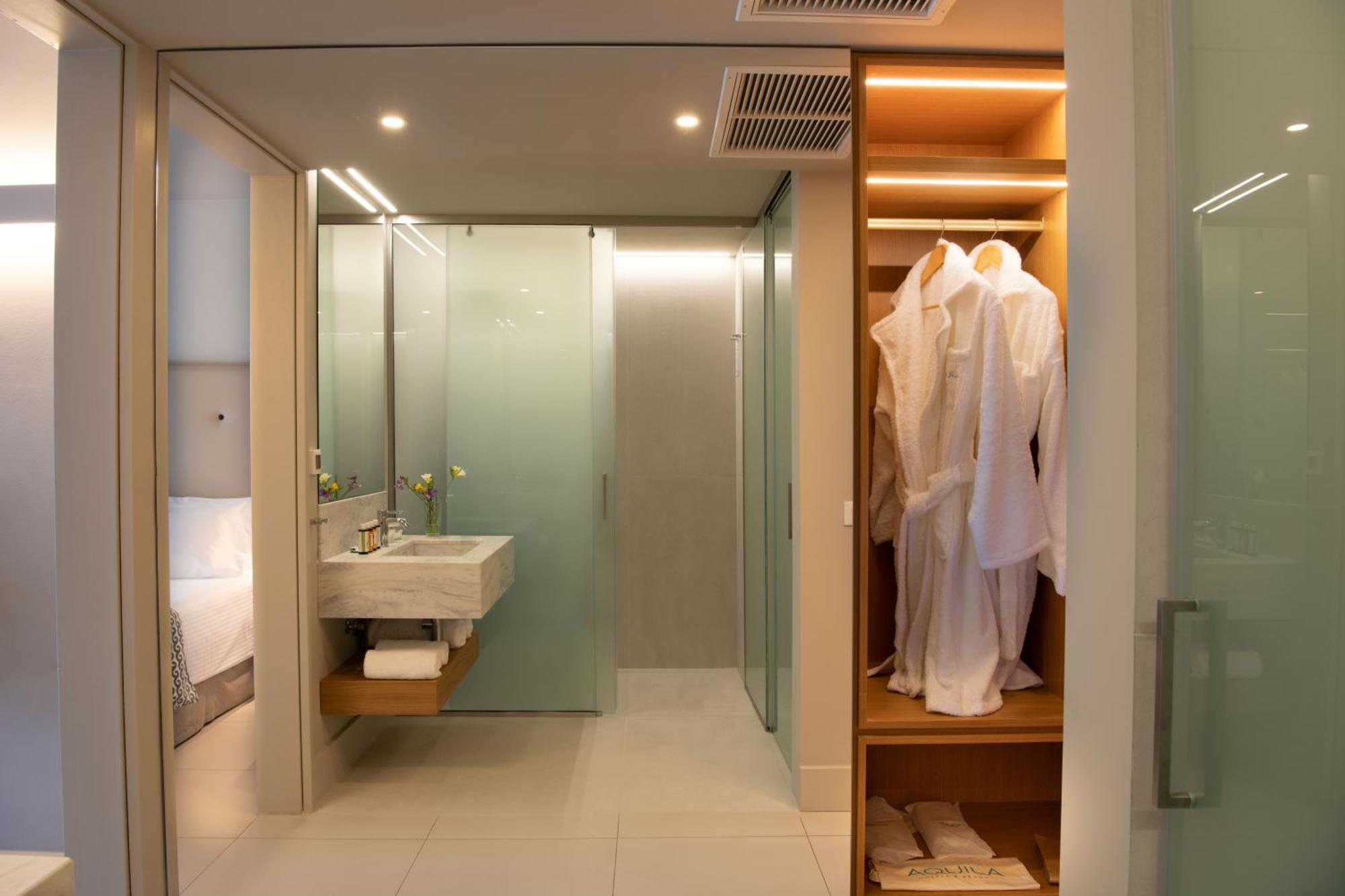 Mythica Signature Room Sea View