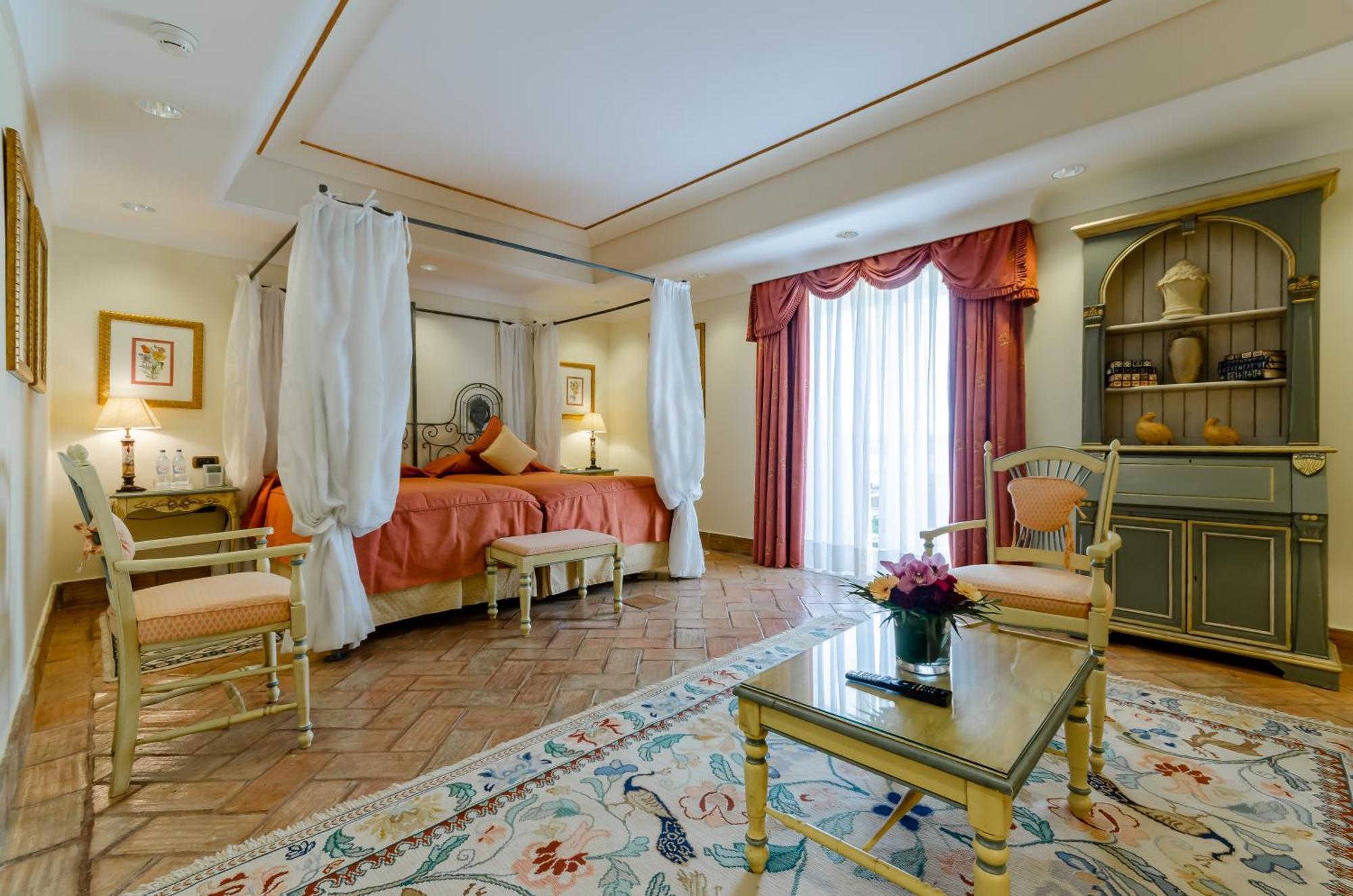 Palace Deluxe Room