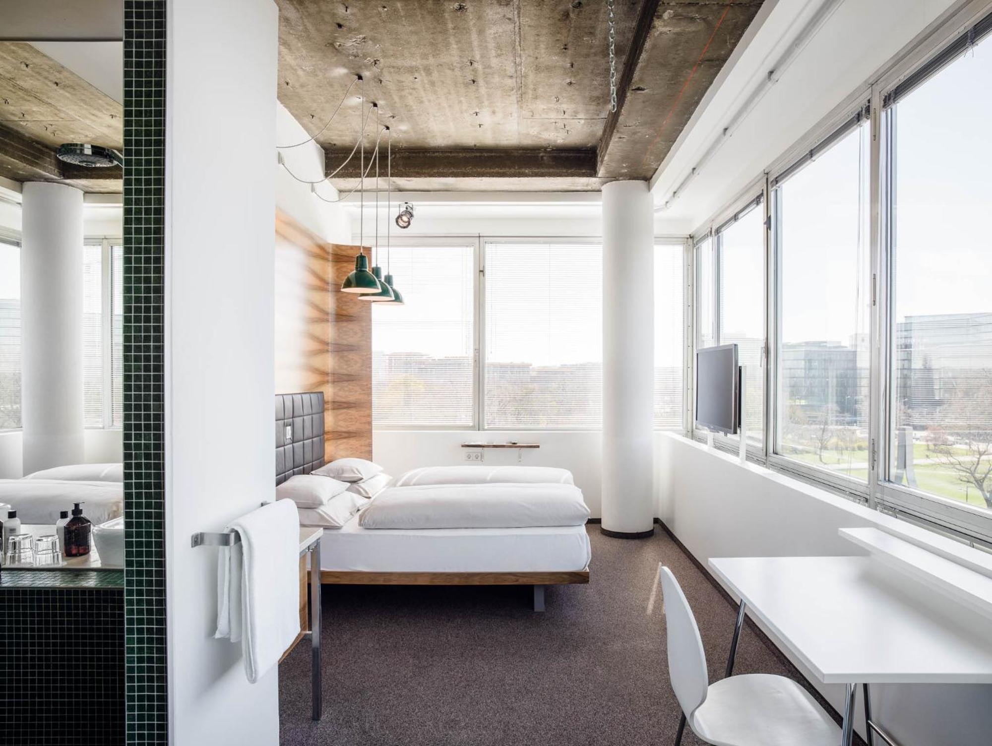 Panorama Room