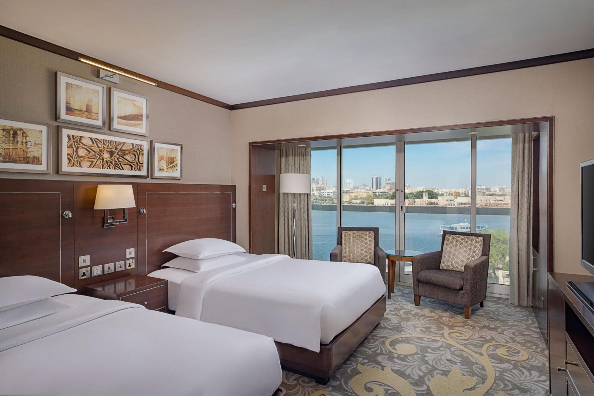 Executive Suite Club lounge access Suite