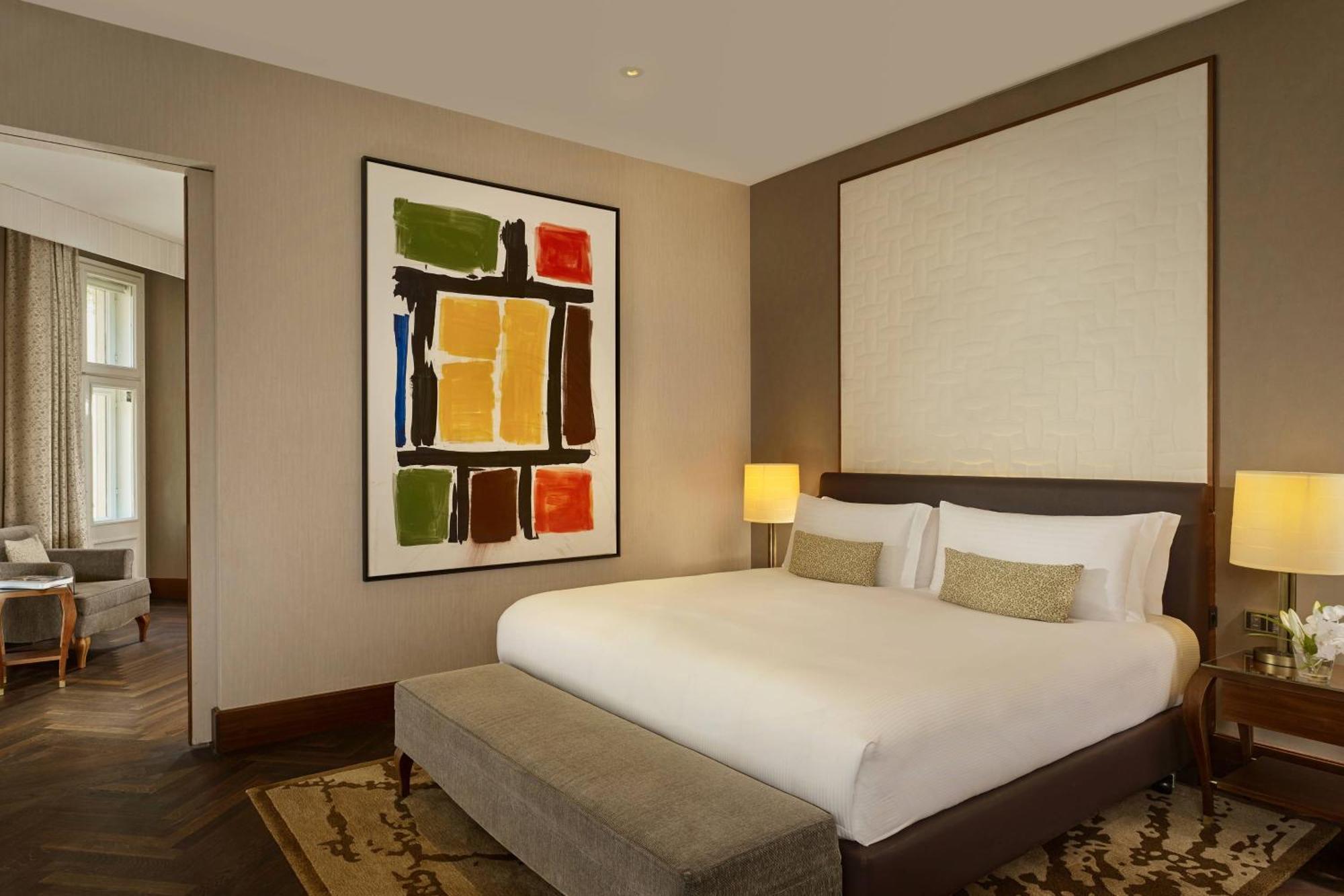 2-Bedroom Premium Executive Suite Club lounge access