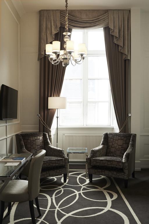 Executive Double Room  with Access to Executive Lounge,697862787:JPEG