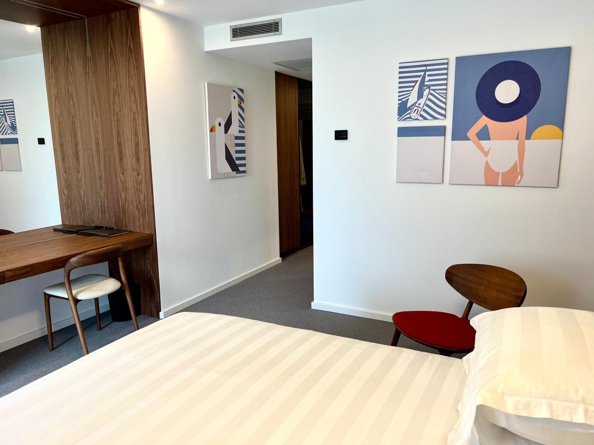 Superior Double or Twin Room Balcony Partial Sea View