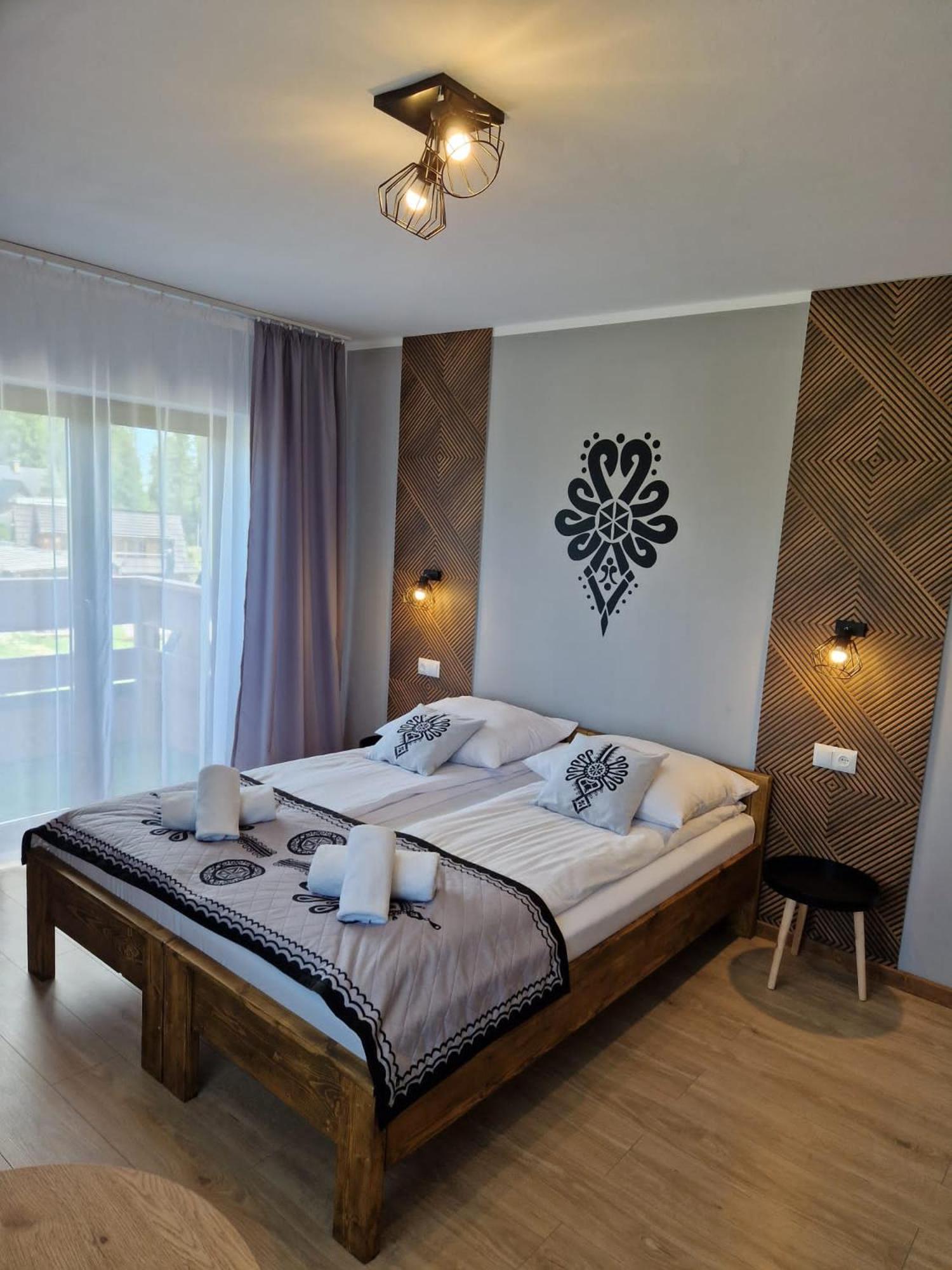 Deluxe Double Room with Balcony,1554285445:JPEG