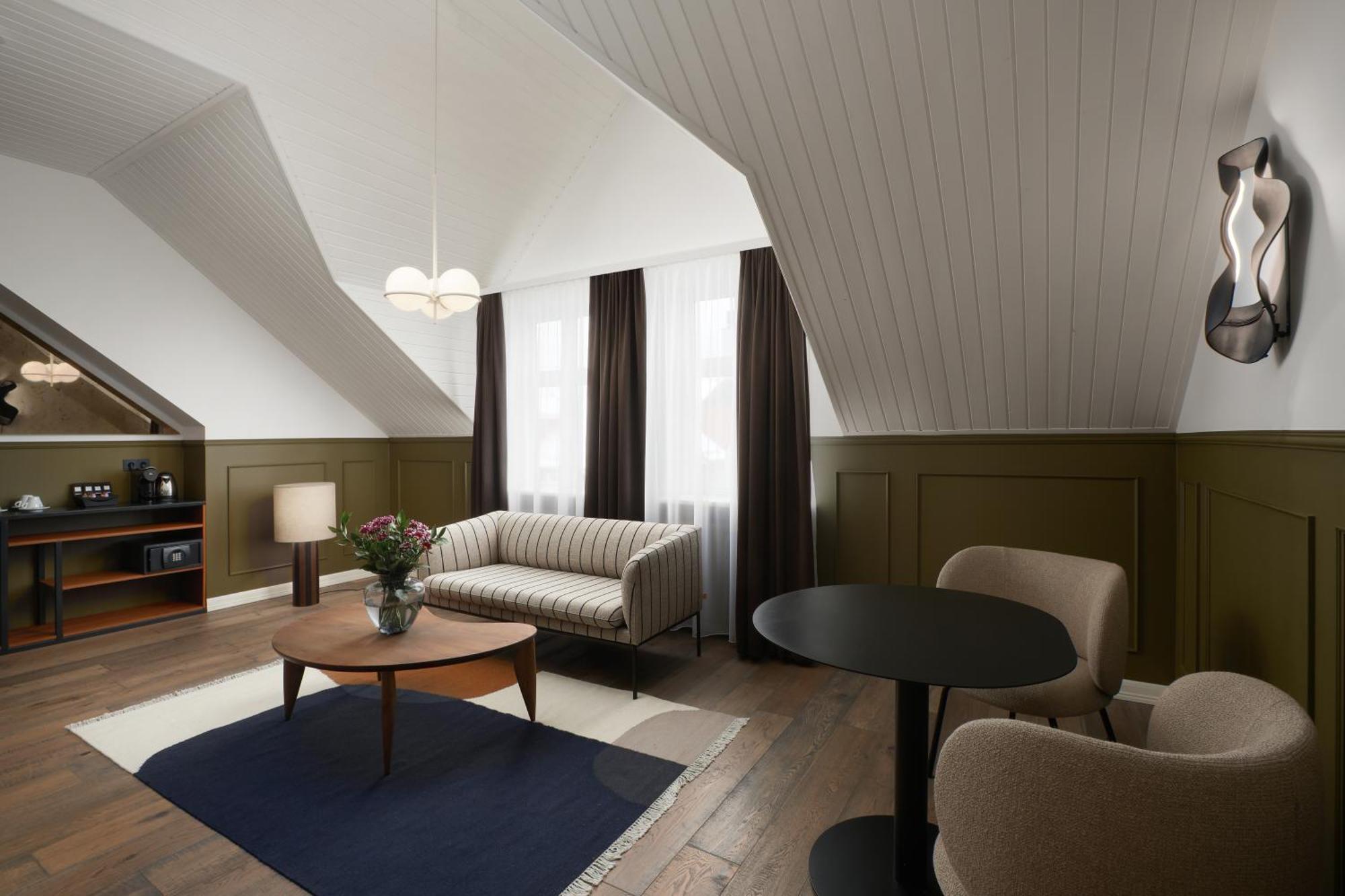 King Suite