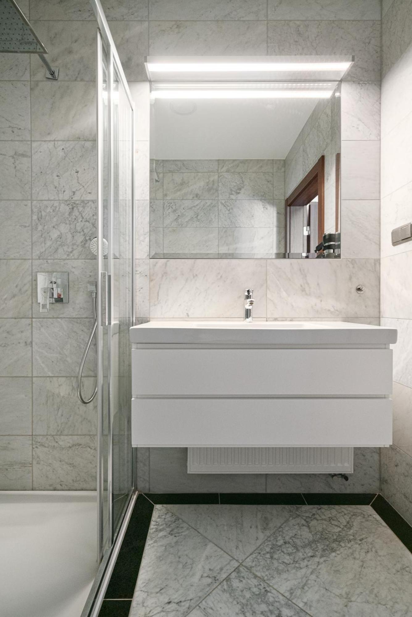 Premium Room,1555295533:JPEG