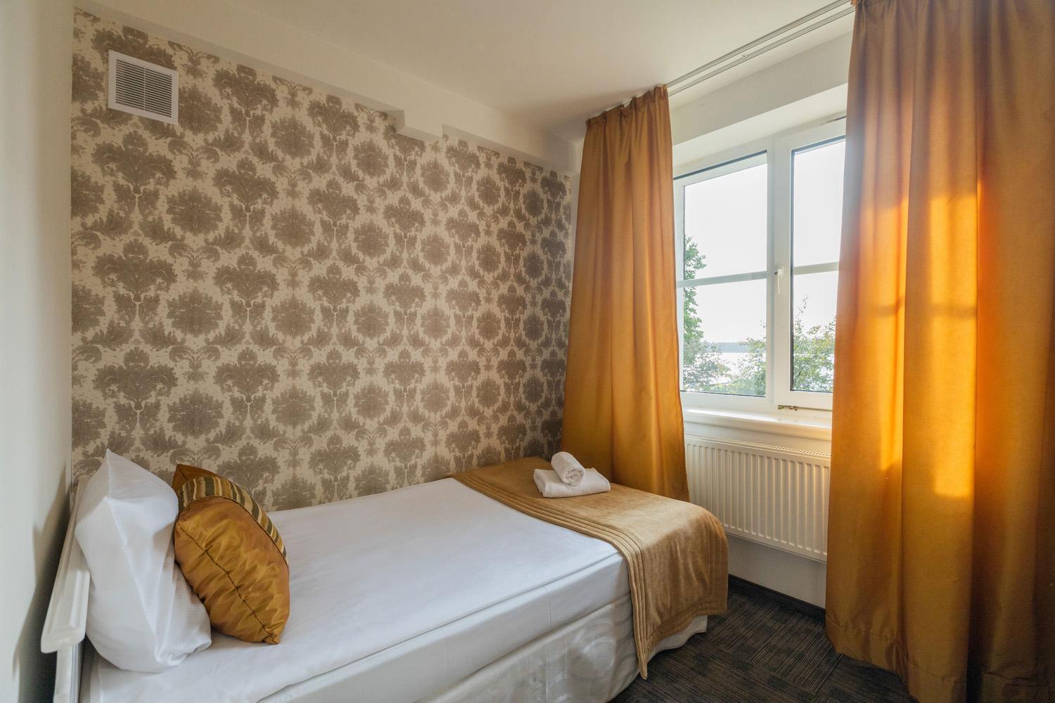 Single Room,173710245:JPEG