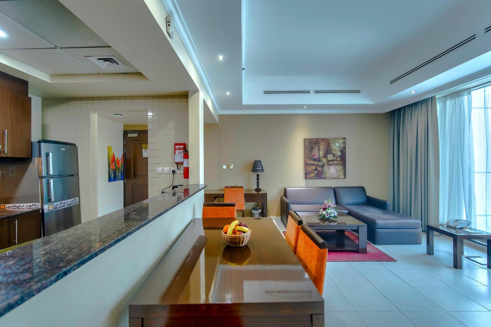 Deluxe Two Bedroom Apartment Balcony