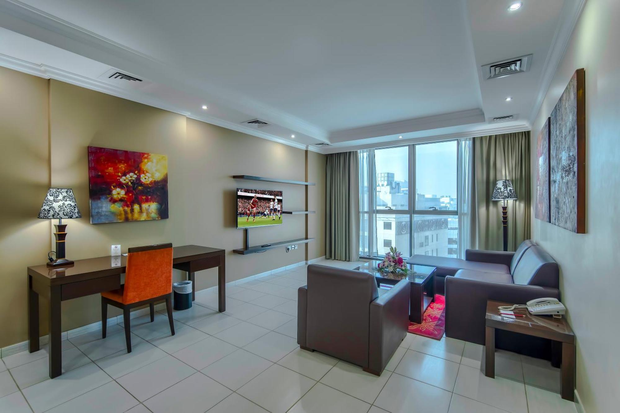Deluxe One-Bedroom Apartment