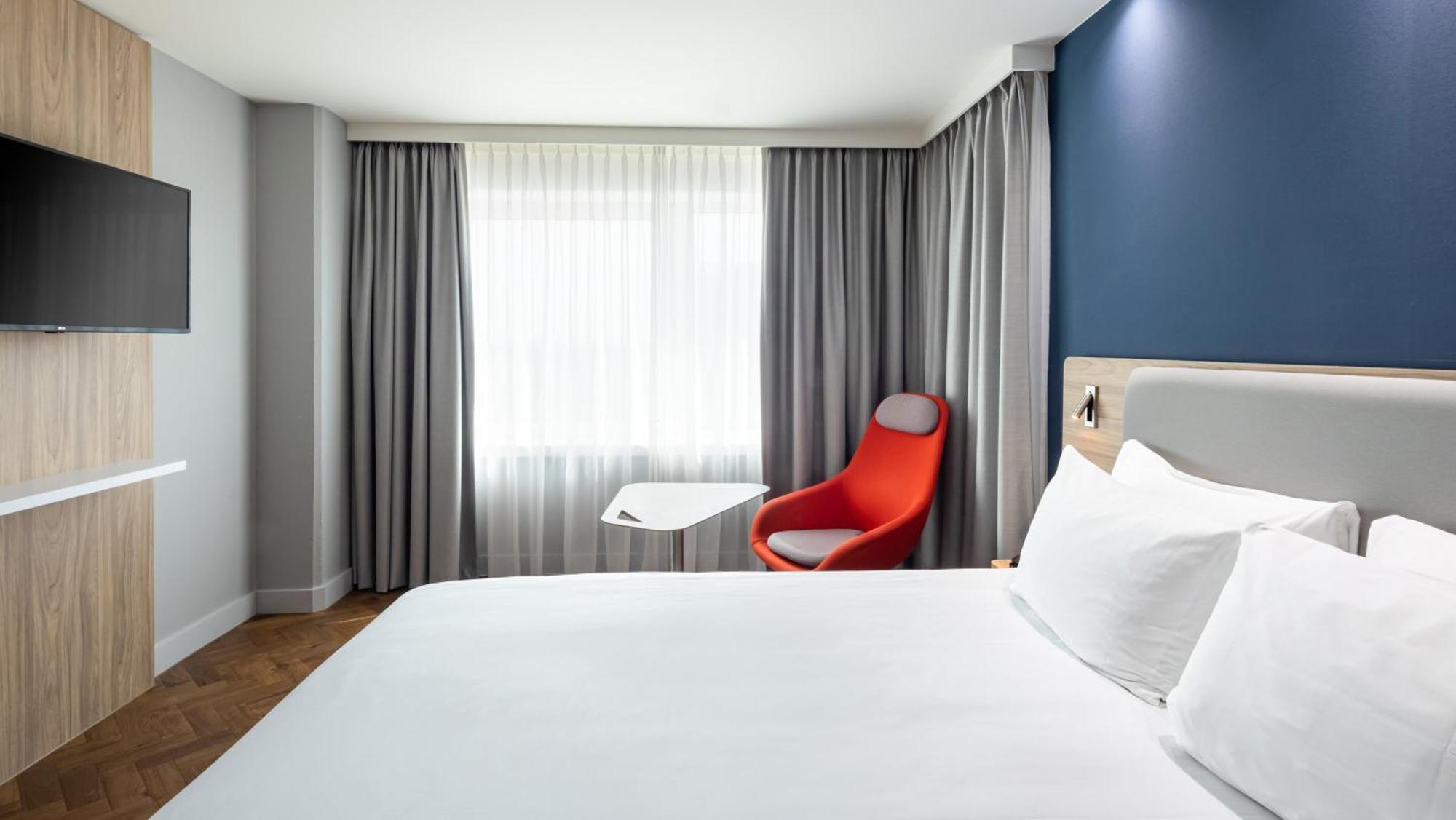 Standard Double Room City View High Floor