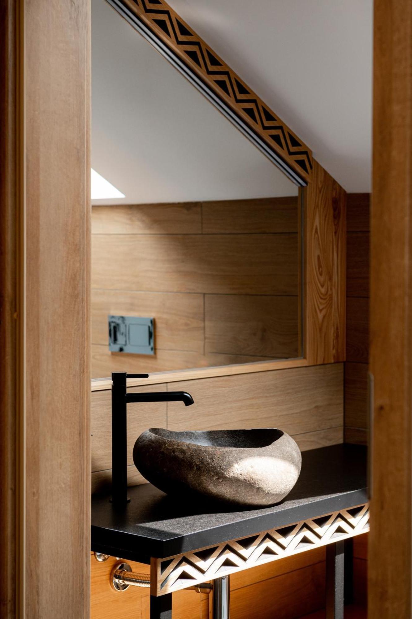 Double Room with Balcony,1557064942:JPEG