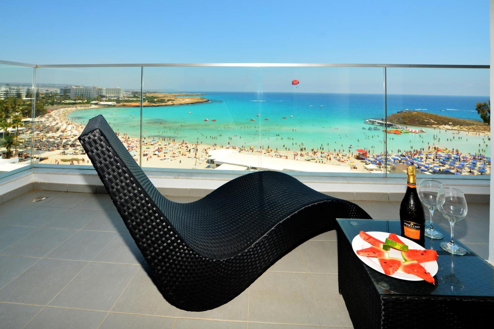 Deluxe Suite Sea View