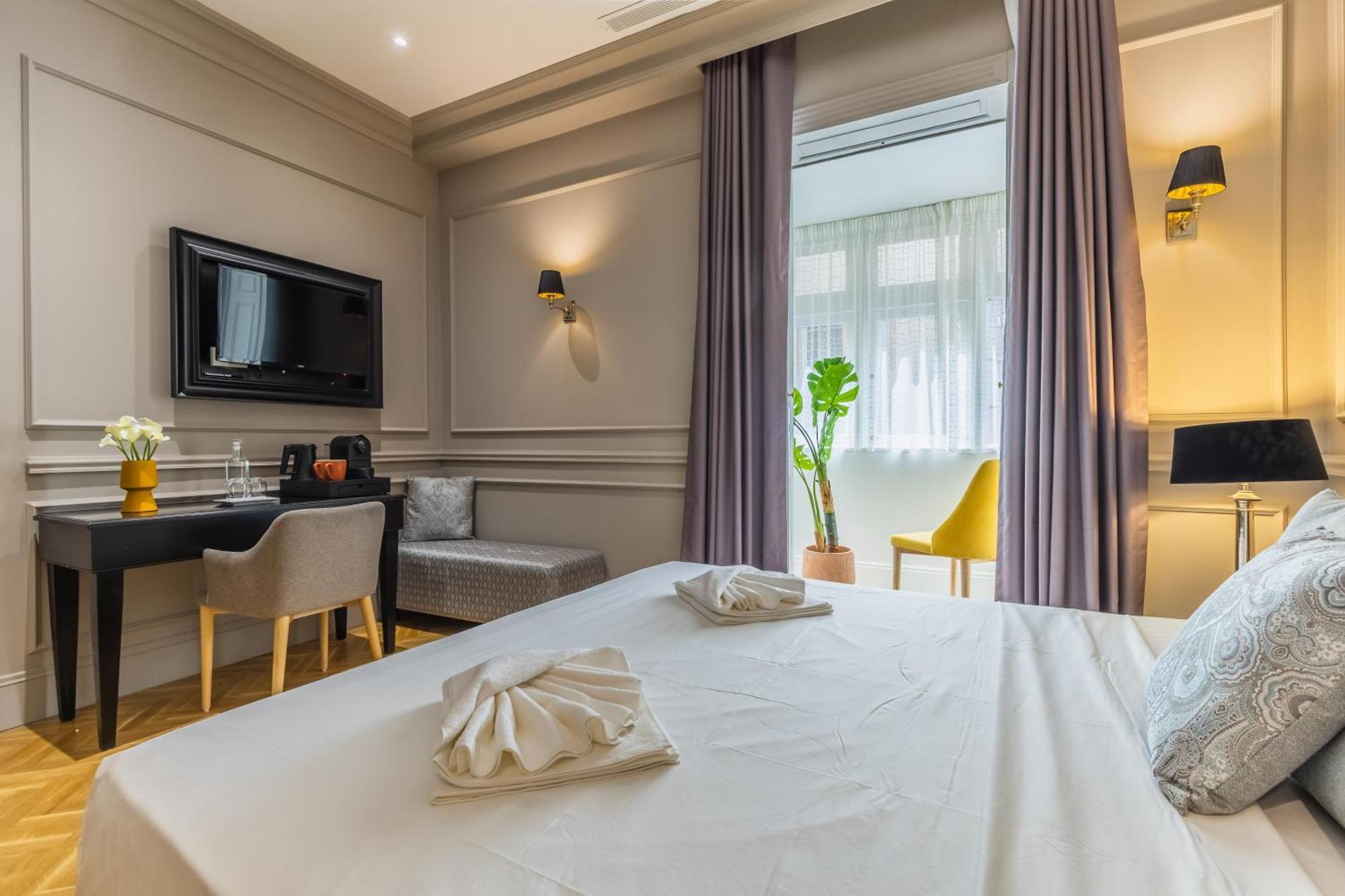 Deluxe Double Room Balcony