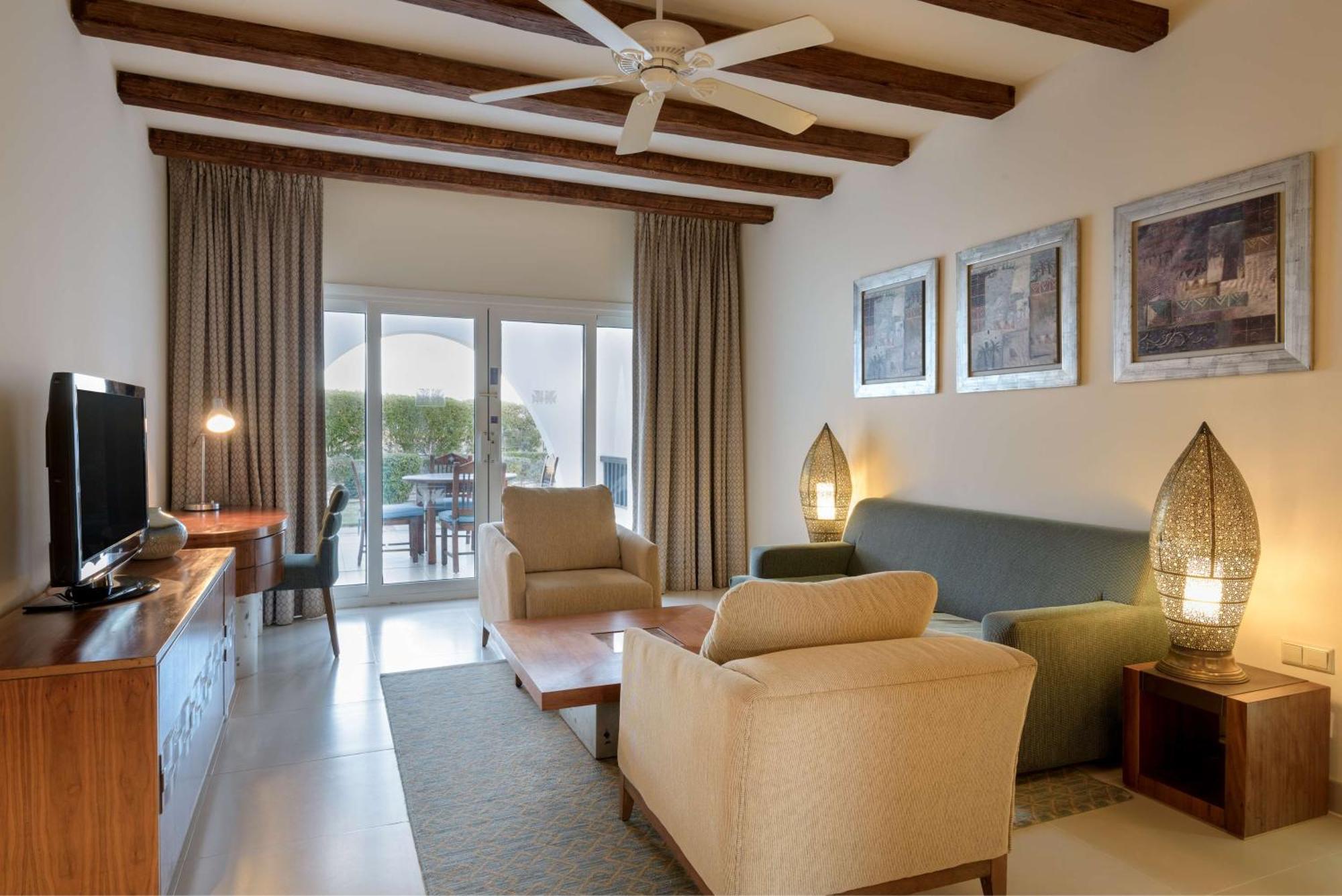 One-Bedroom Suite Garden View