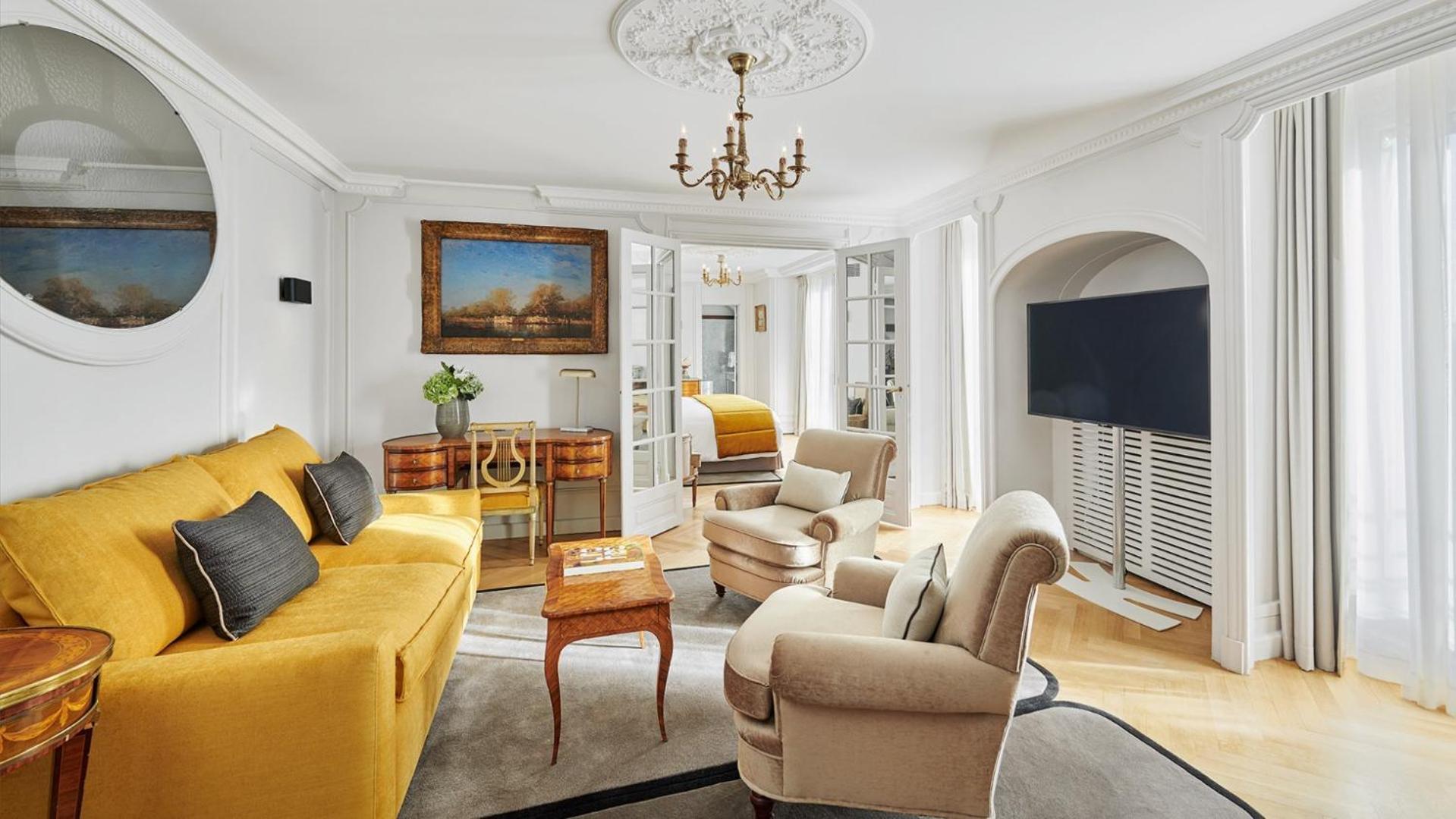 Signature Suite