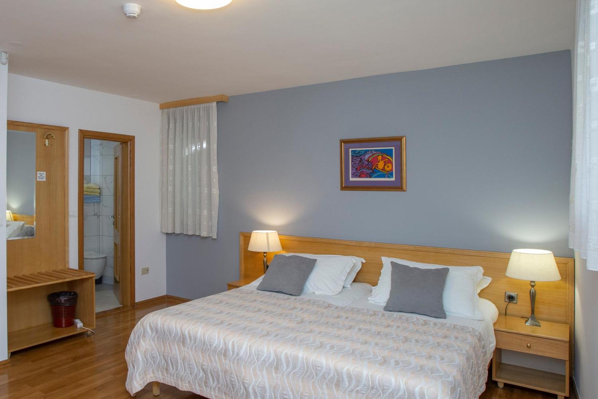 Economy Twin Room Ground Floor