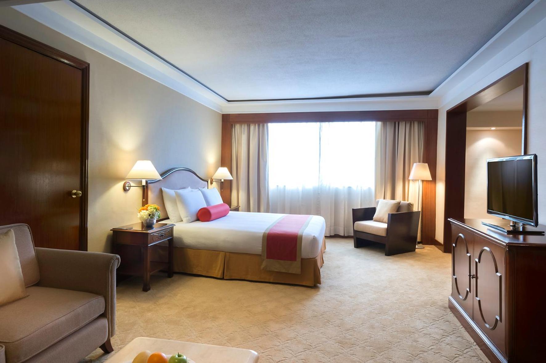 Deluxe Suite with Sea View,1593648642:JPEG
