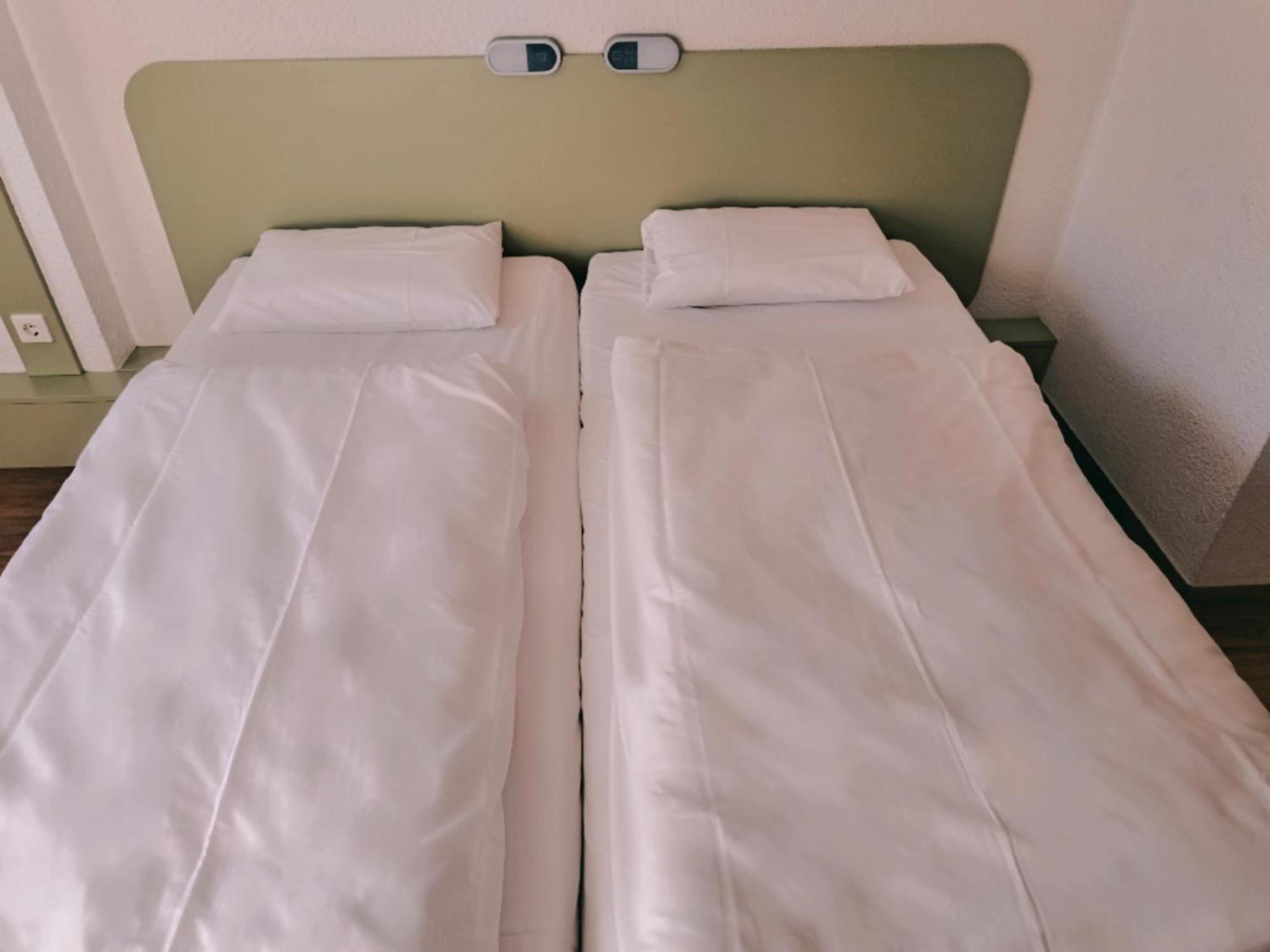 Pokój typu Twin z 2 łóżkami pojedynczymi
