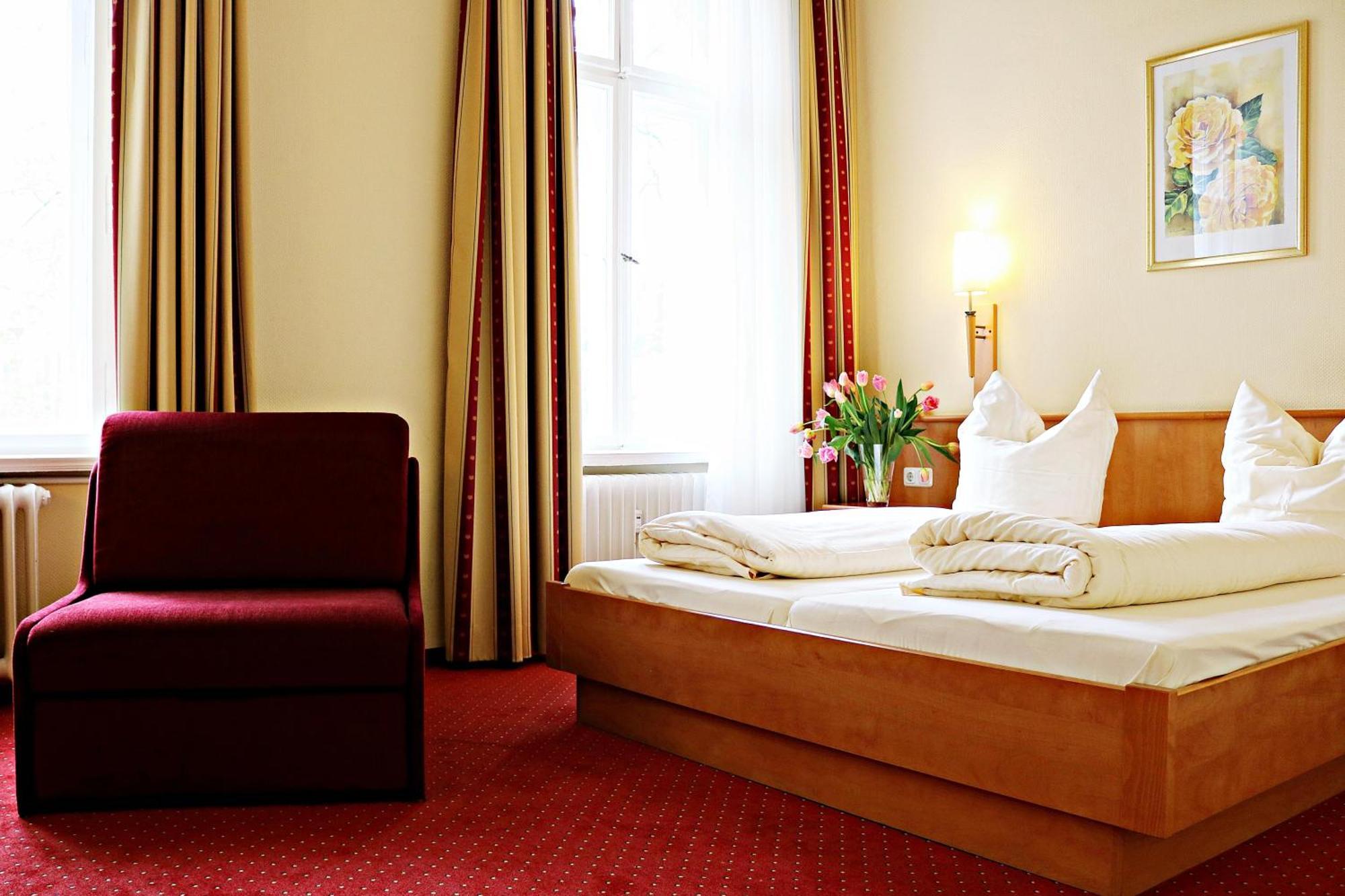 Standard Triple Room,1580143244:JPEG
