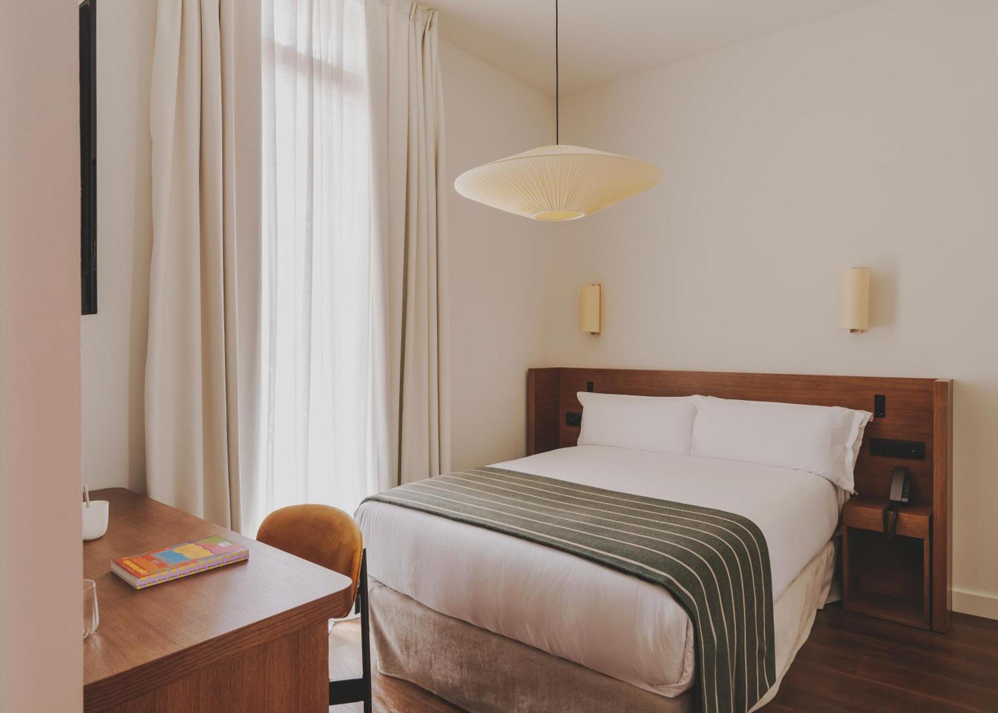 Single Room,1580288601:JPEG