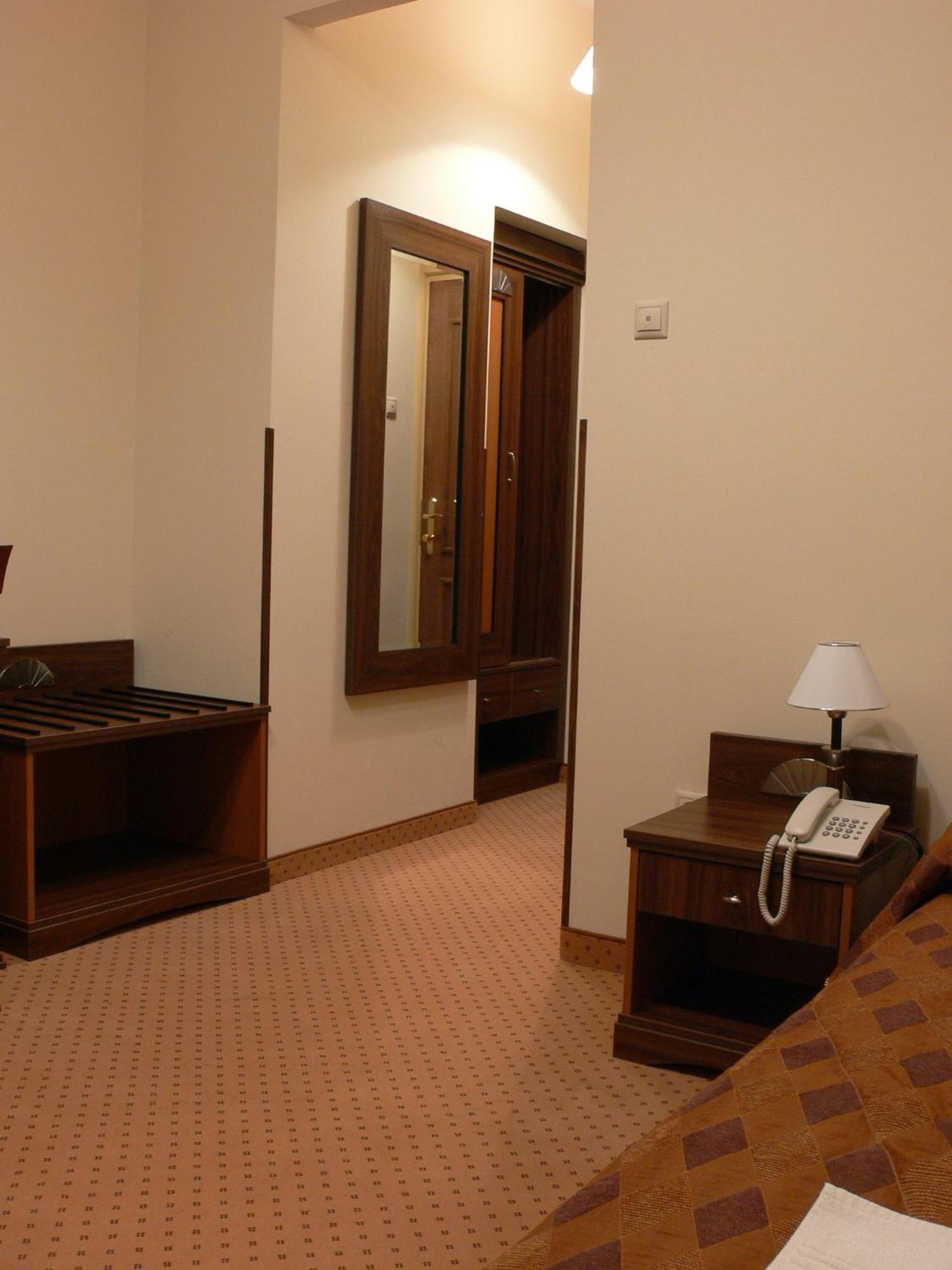 Single Room