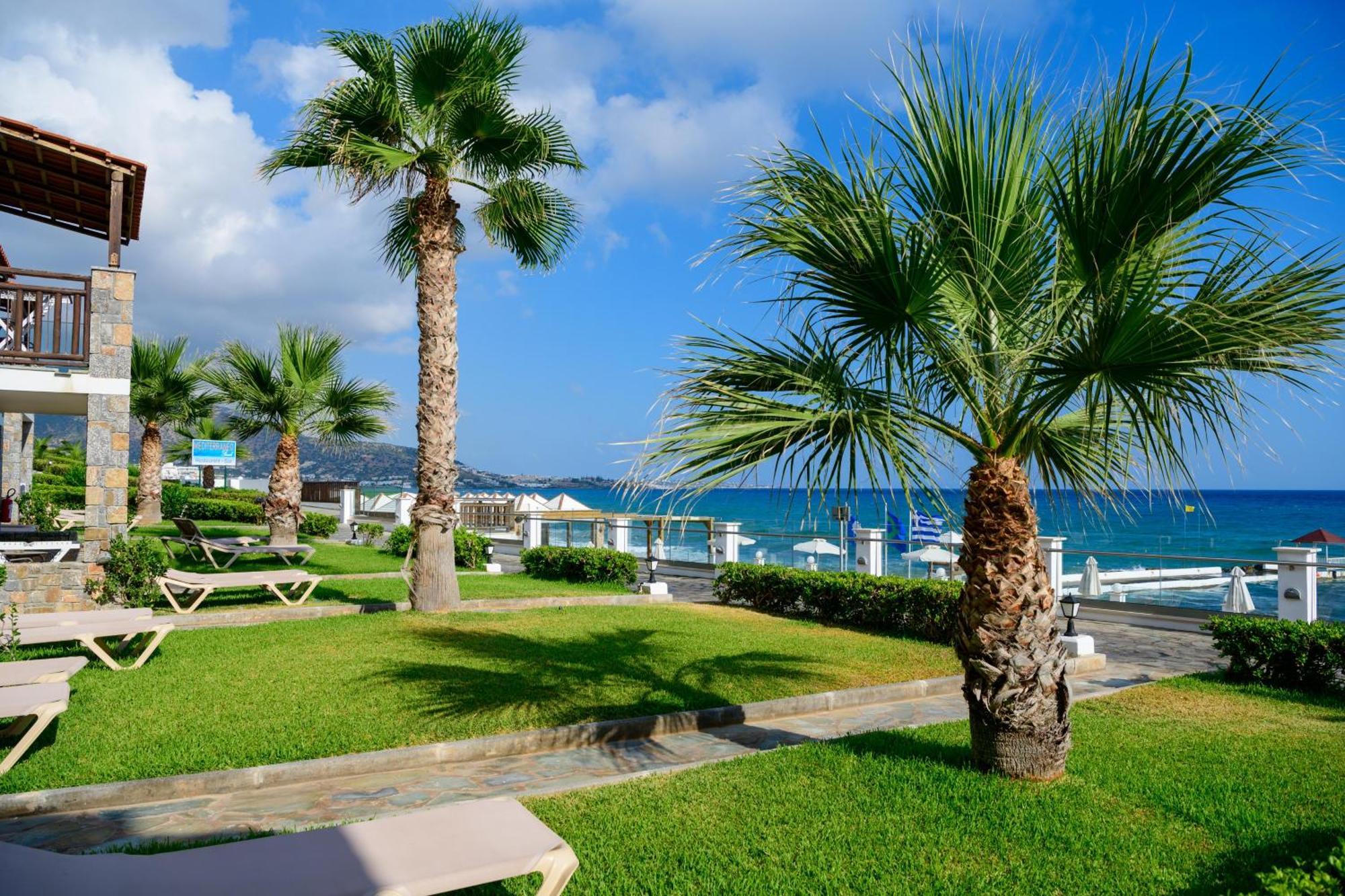 Junior Suite Beach Front own Garden