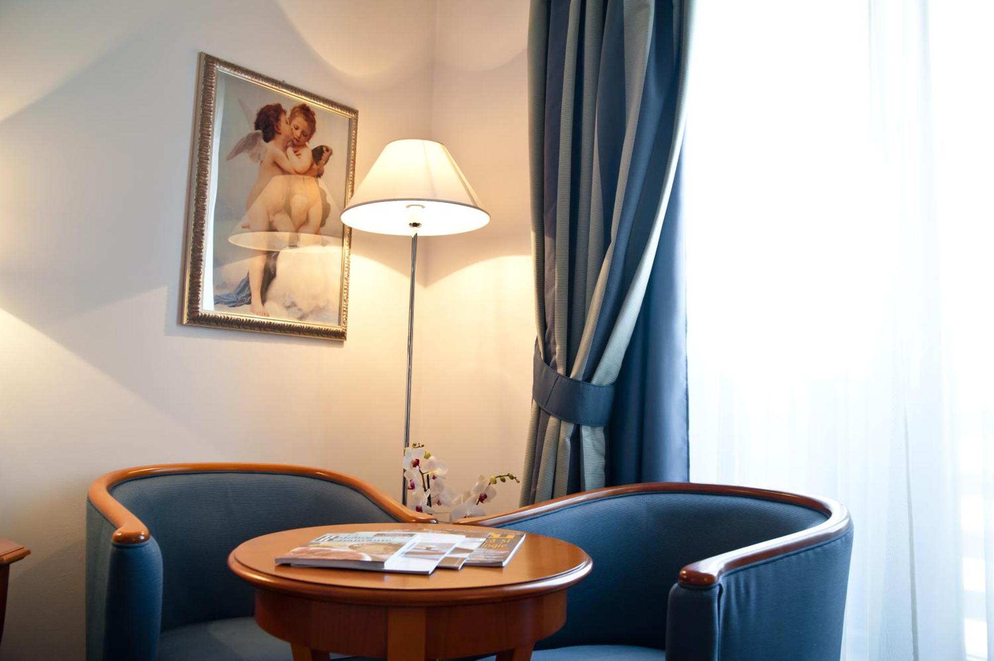 Deluxe Single Room