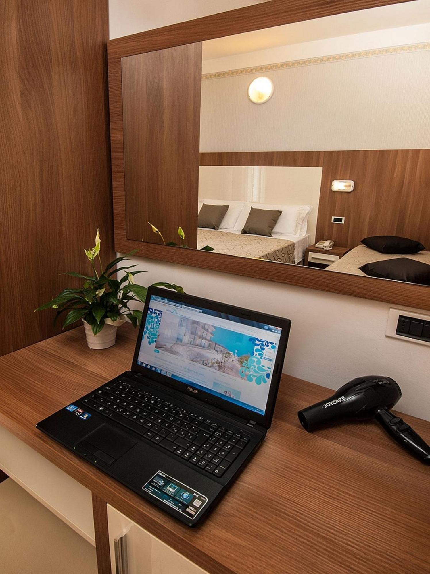 Junior Suite Main Market Square View