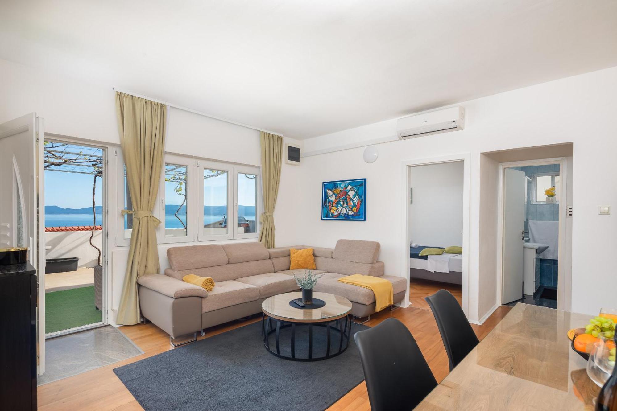Deluxe Apartment