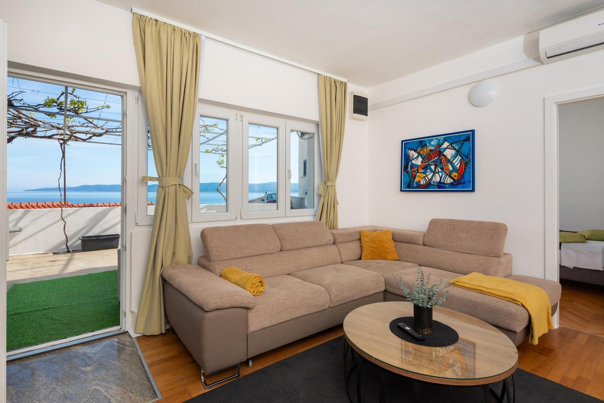 Deluxe Apartment