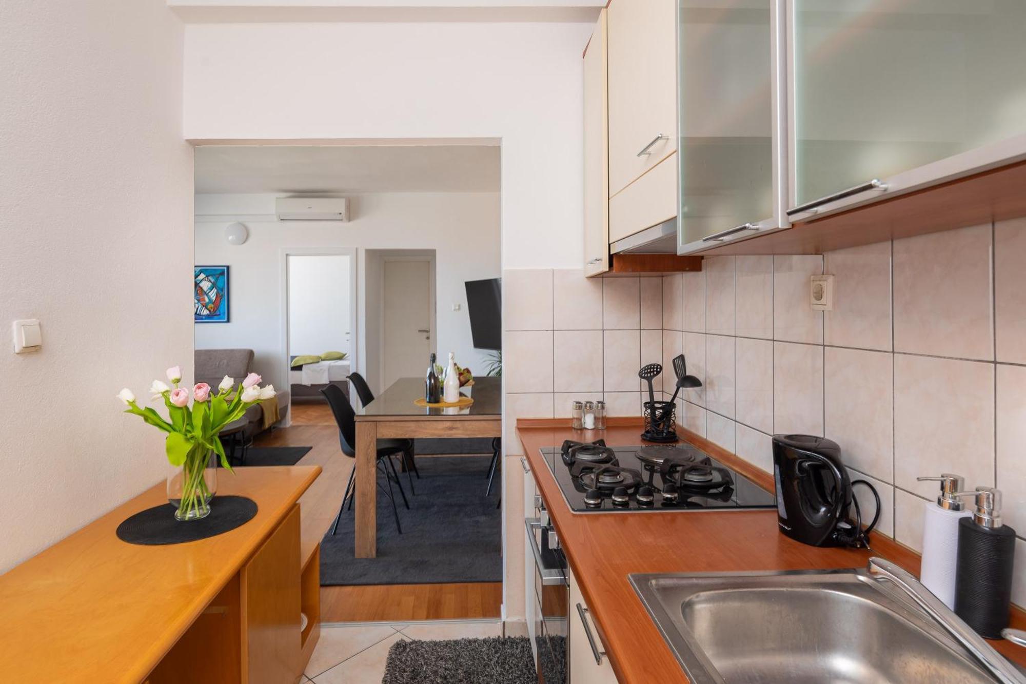 Deluxe Apartment