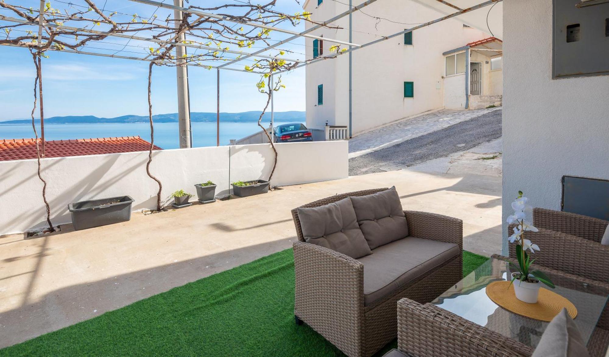 Deluxe Apartment