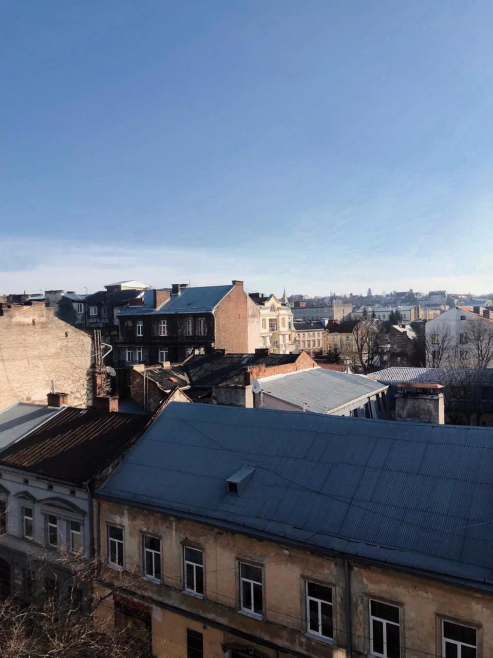 One-Bedroom Apartment Balcony City View