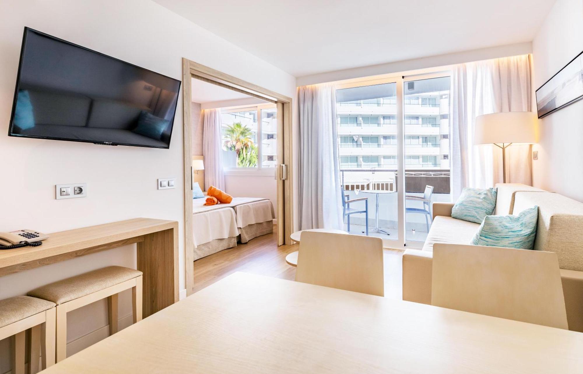 Apartament z widokiem na basen