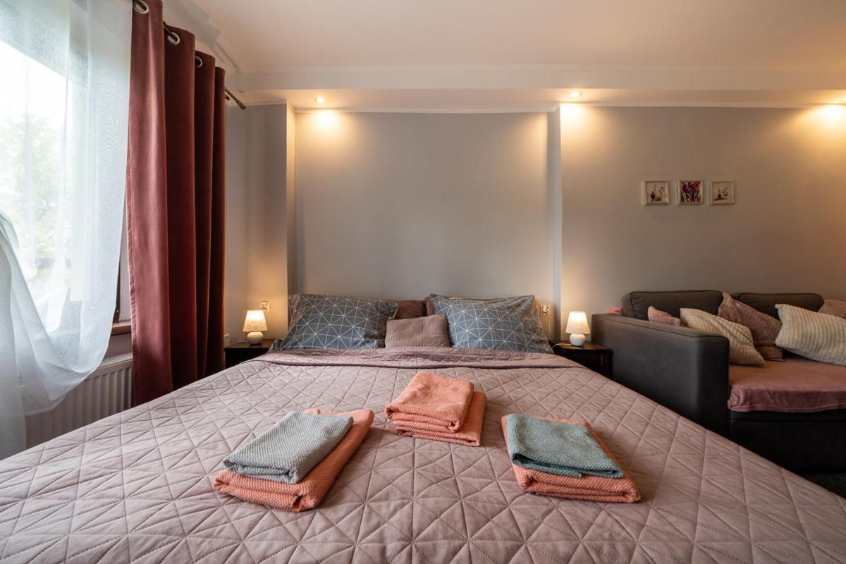 Suite with Balcony,1584799680:JPEG